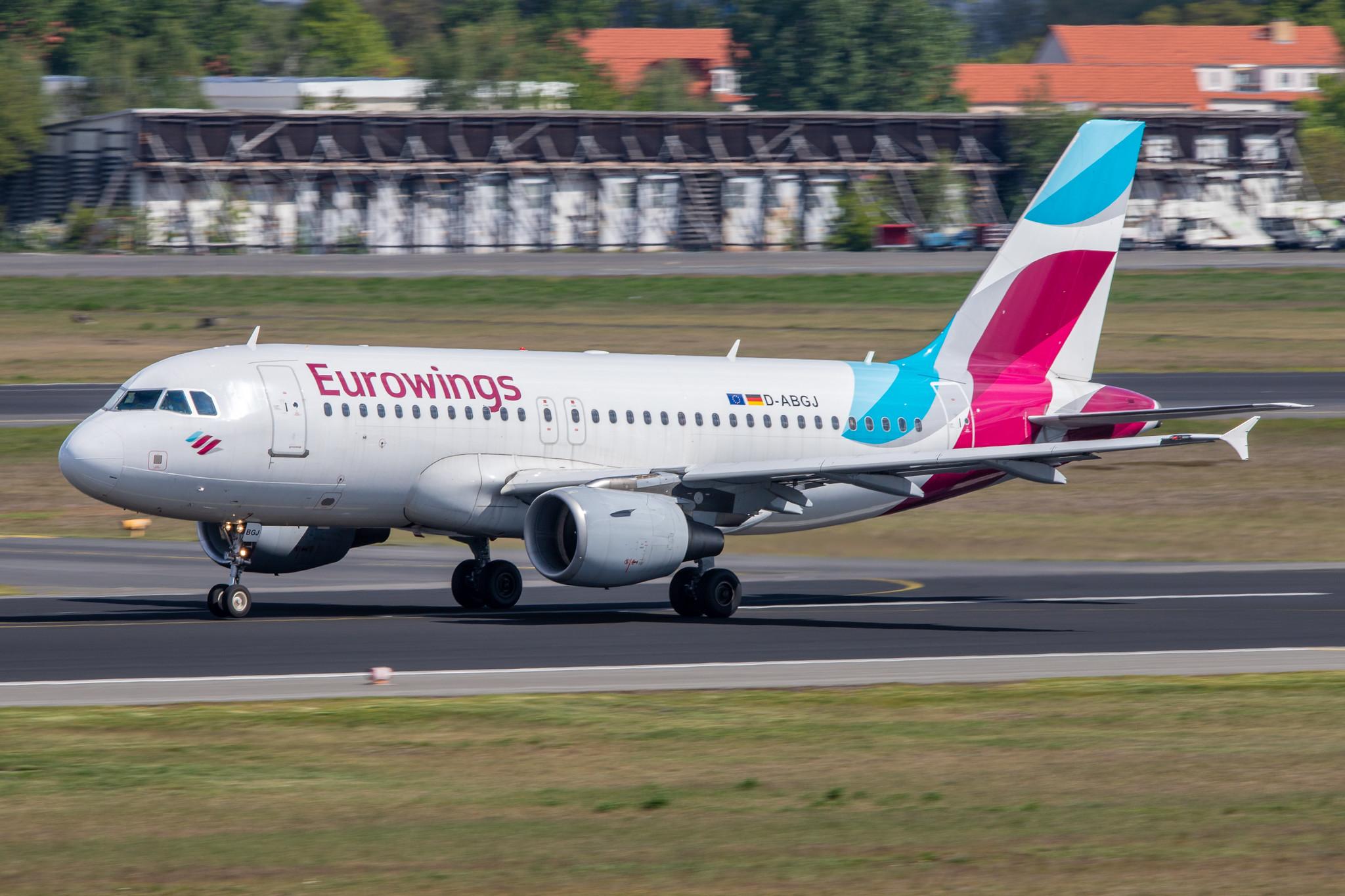 Flughafen Berlin Tegel (TXL): Eurowings Airbus A319-112 A319 operated by Germanwings D-ABGJ MSN 3415