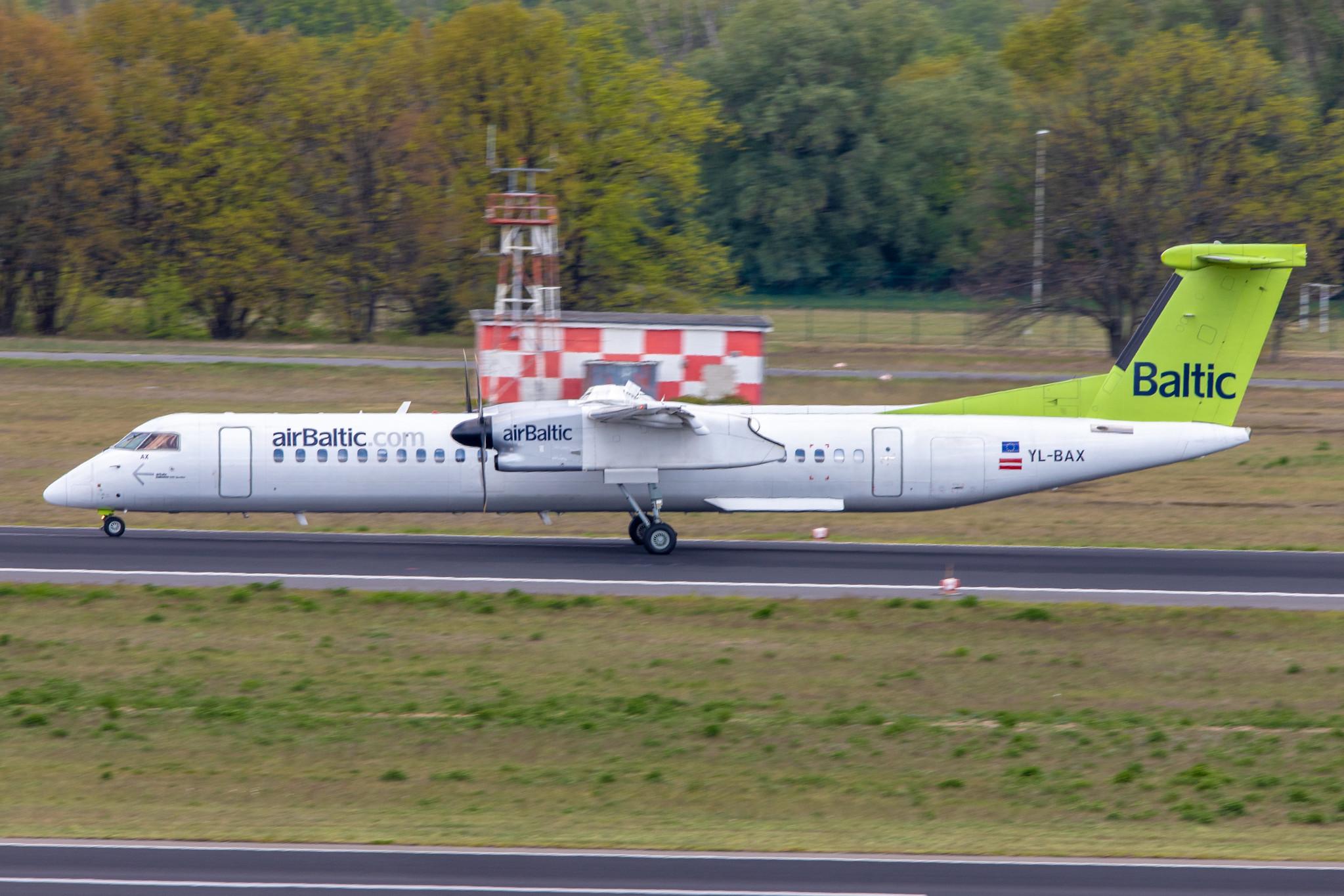 Flughafen Berlin Tegel (TXL): Air Baltic De Havilland Canada Dash 8 Q400 DH8D YL-BAX MSN 4324