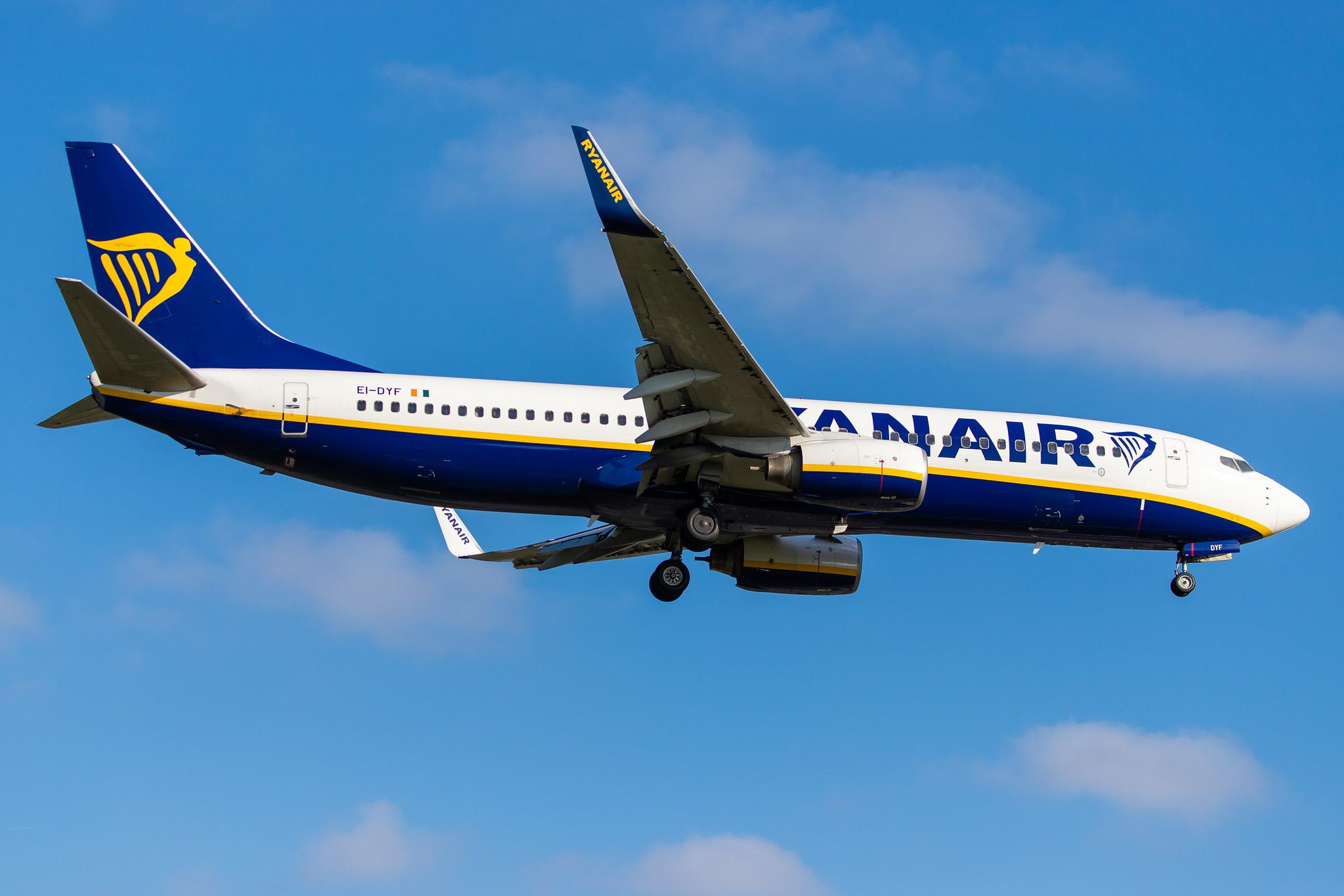 Hamburg Airport: Ryanair (FR / RYR) |  Boeing 737-8AS B738 | EI-DYF | MSN 36569