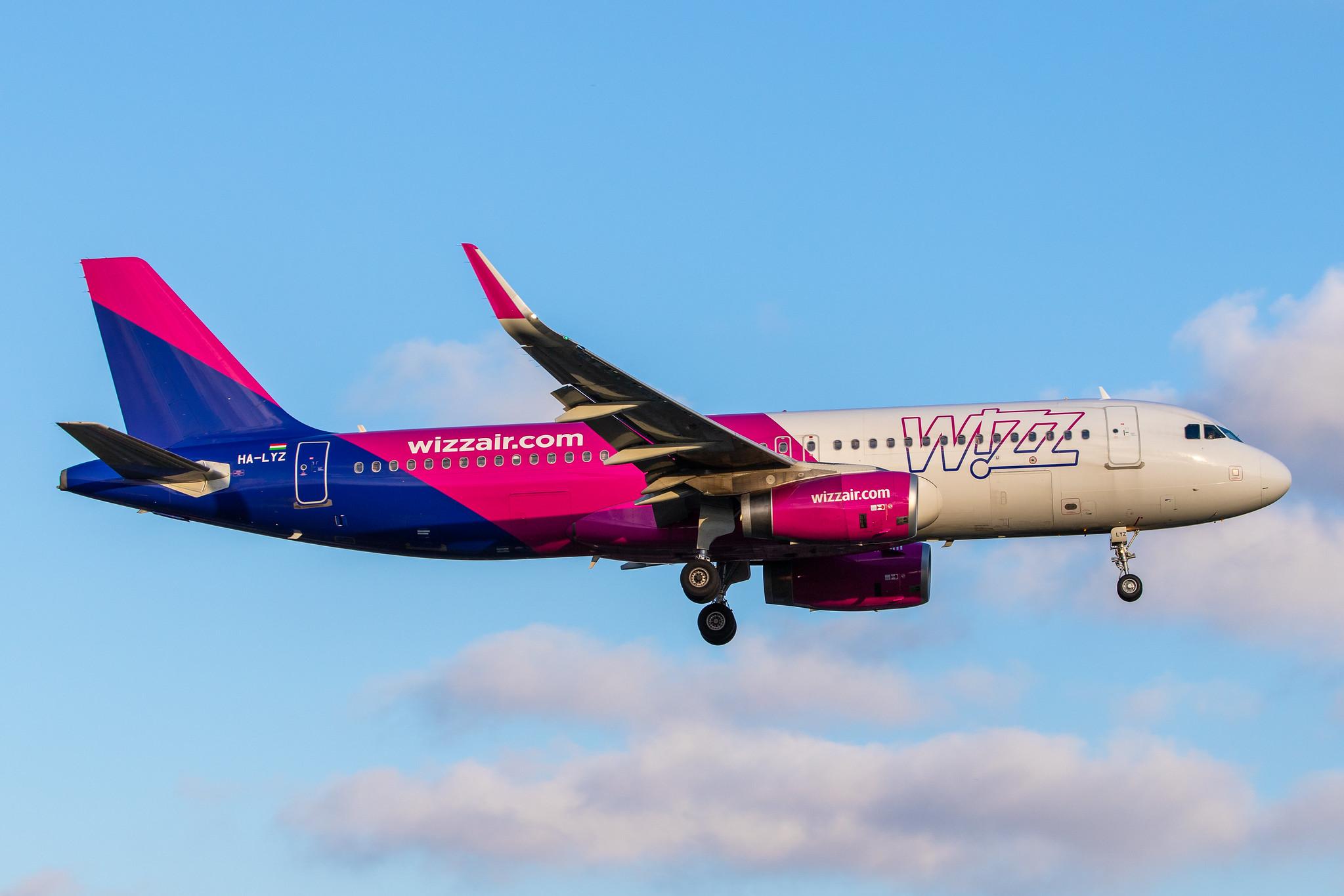 Hamburg Airport: Wizz Air (W6 / WZZ) |  Airbus A320-232 A320 | HA-LYZ | MSN 8355