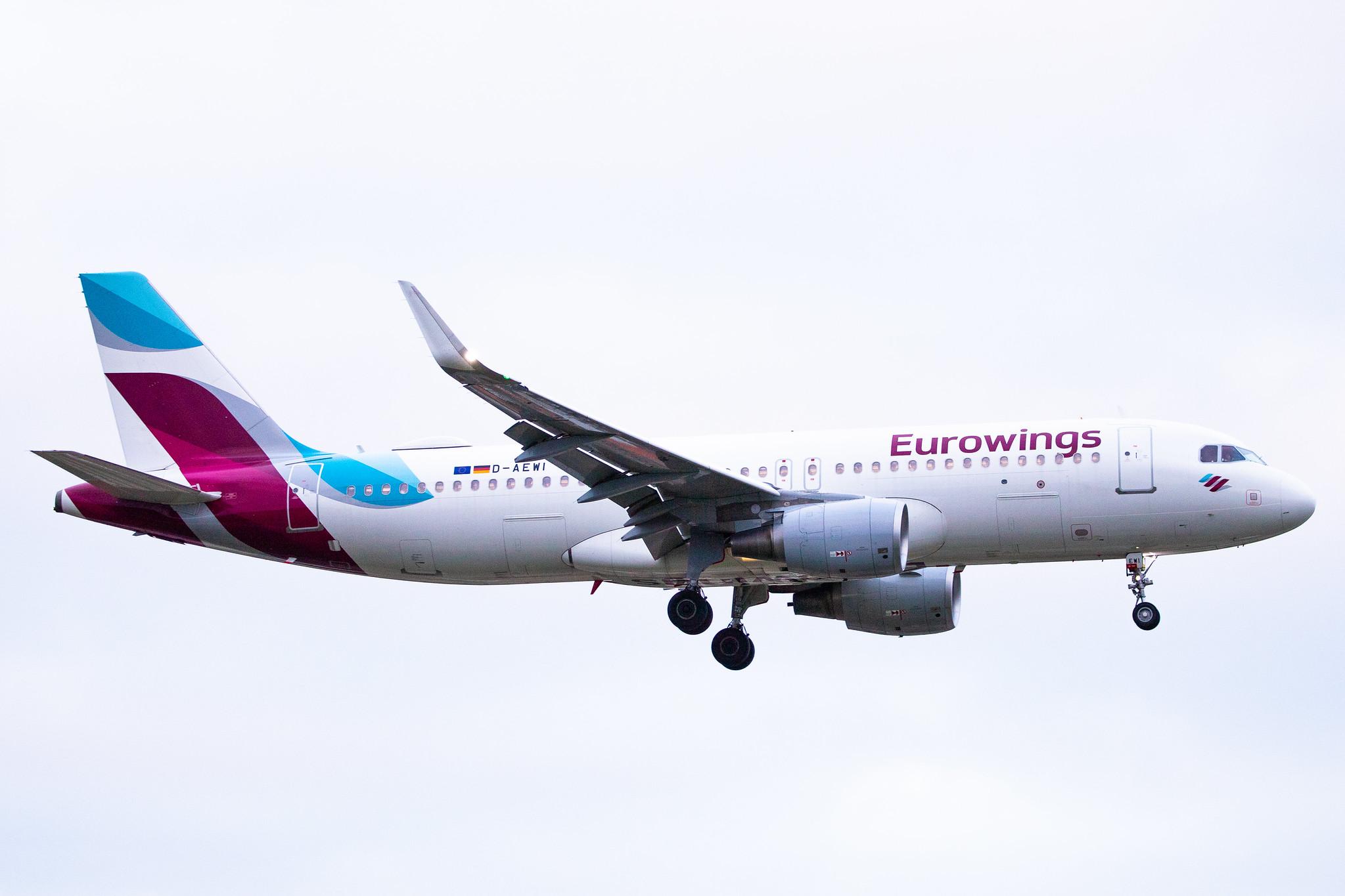 Hamburg Airport (HAM/EDDH): Eurowings (EW / EWG) |  Airbus A320-214 A320 | D-AEWI | MSN 7210