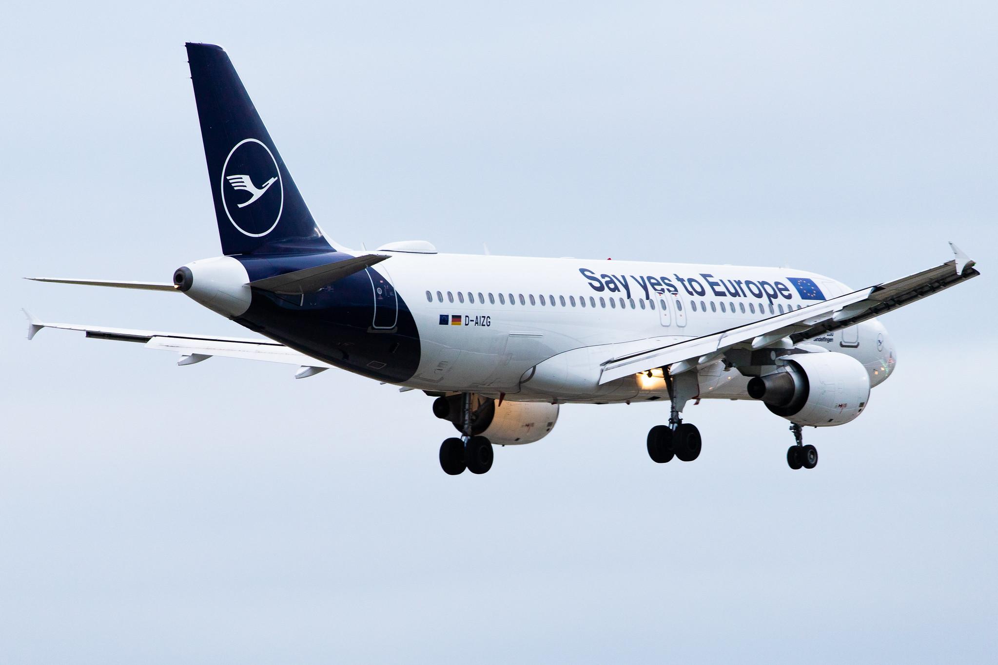 Hamburg Airport: Lufthansa (LH / DLH) | Livery: Say yes to Europe Livery | Airbus A320-214 A320 | D-AIZG | MSN 4324