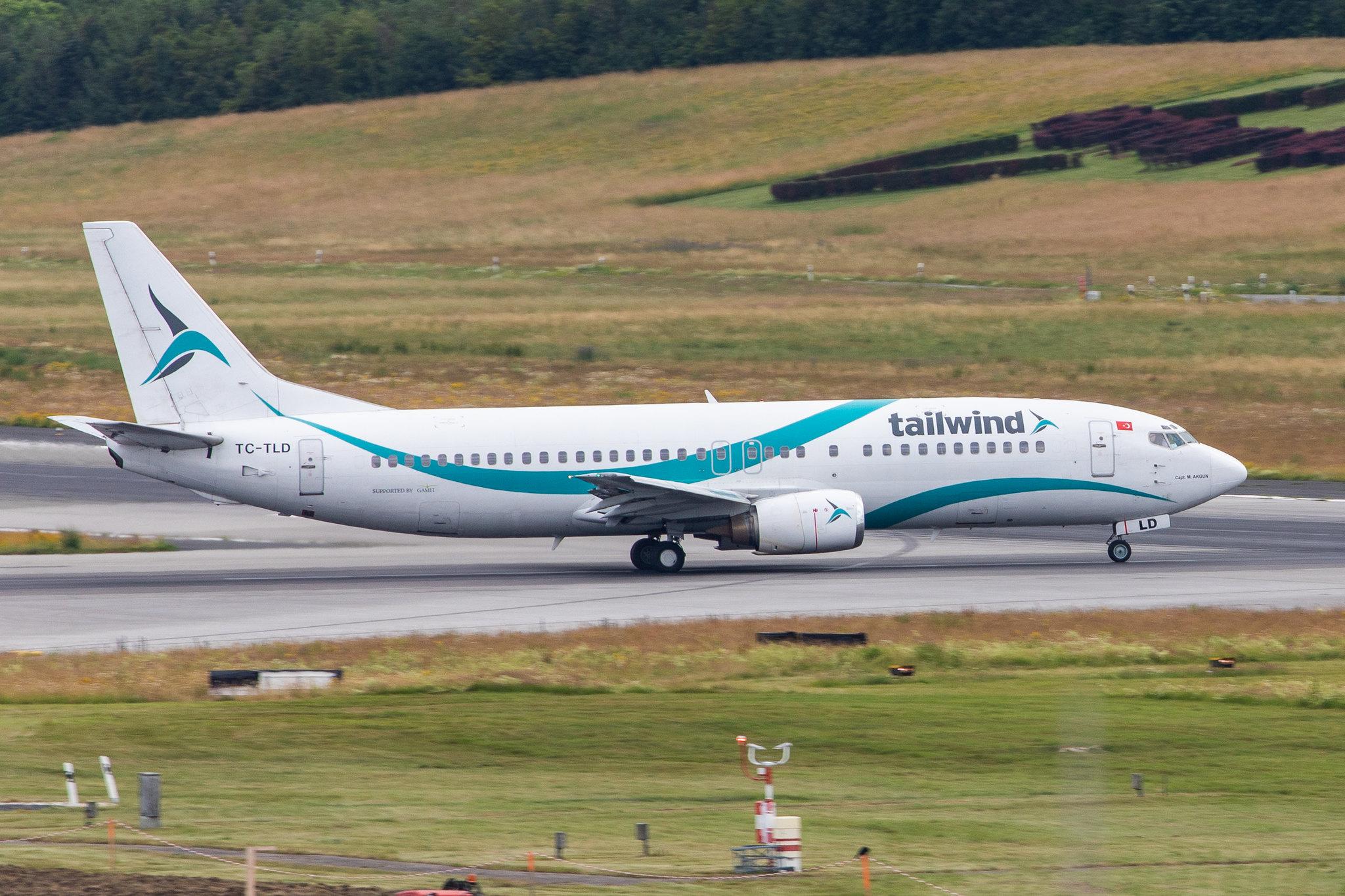 Hamburg Airport: Tailwind Airlines (TI / TWI) |  Boeing 737-4Q8 B734 | TC-TLD | MSN 28199
