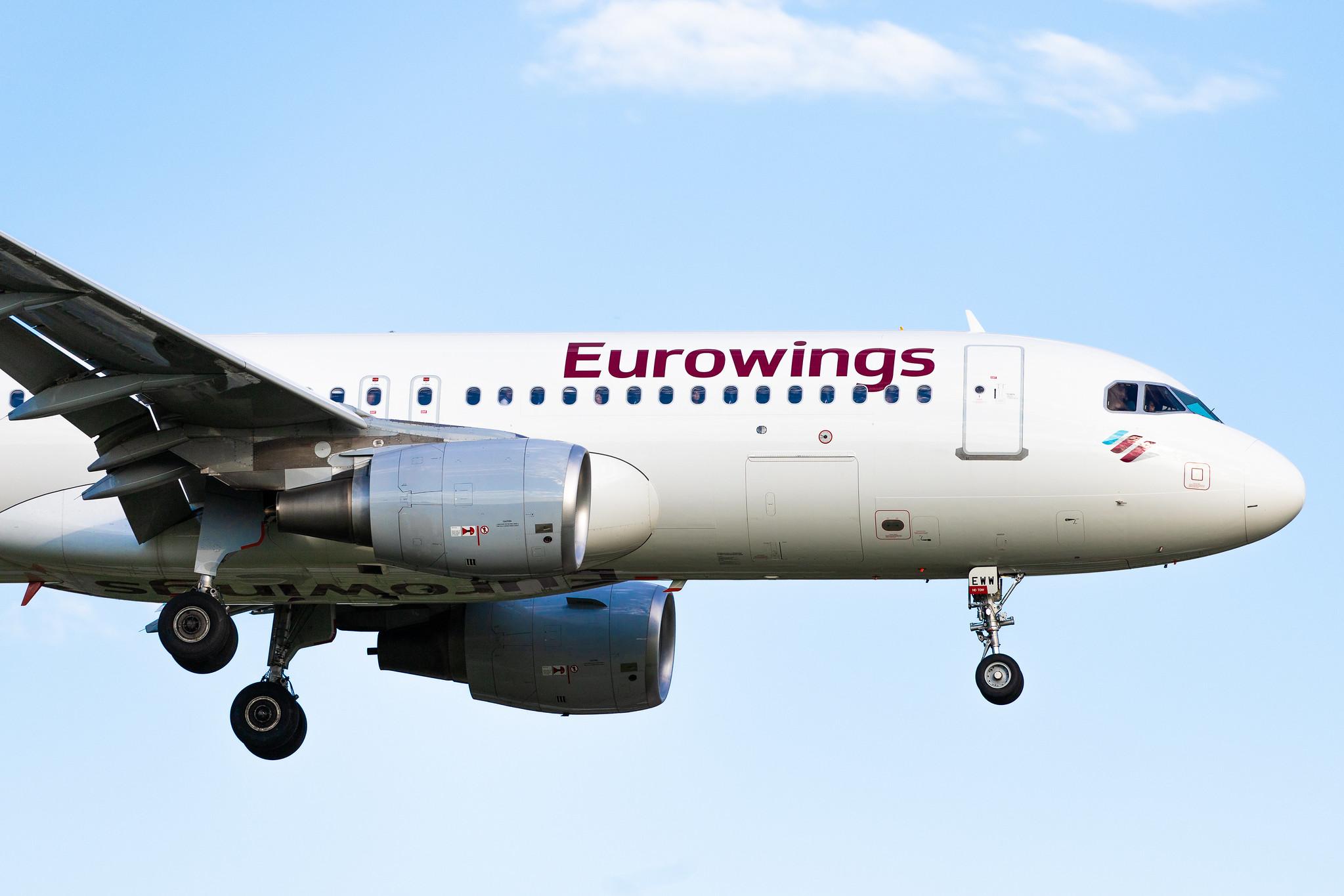 Hamburg Airport (HAM/EDDH): Eurowings (EW / EWG) |  Airbus A320-214 A320 | D-AEWW | MSN 7615