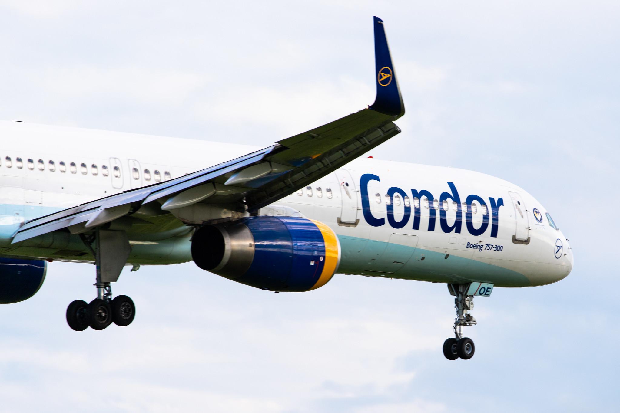 Hamburg Airport (HAM/EDDH): Condor (DE / CFG) |  Boeing 757-330 B753 | D-ABOE | MSN 29012