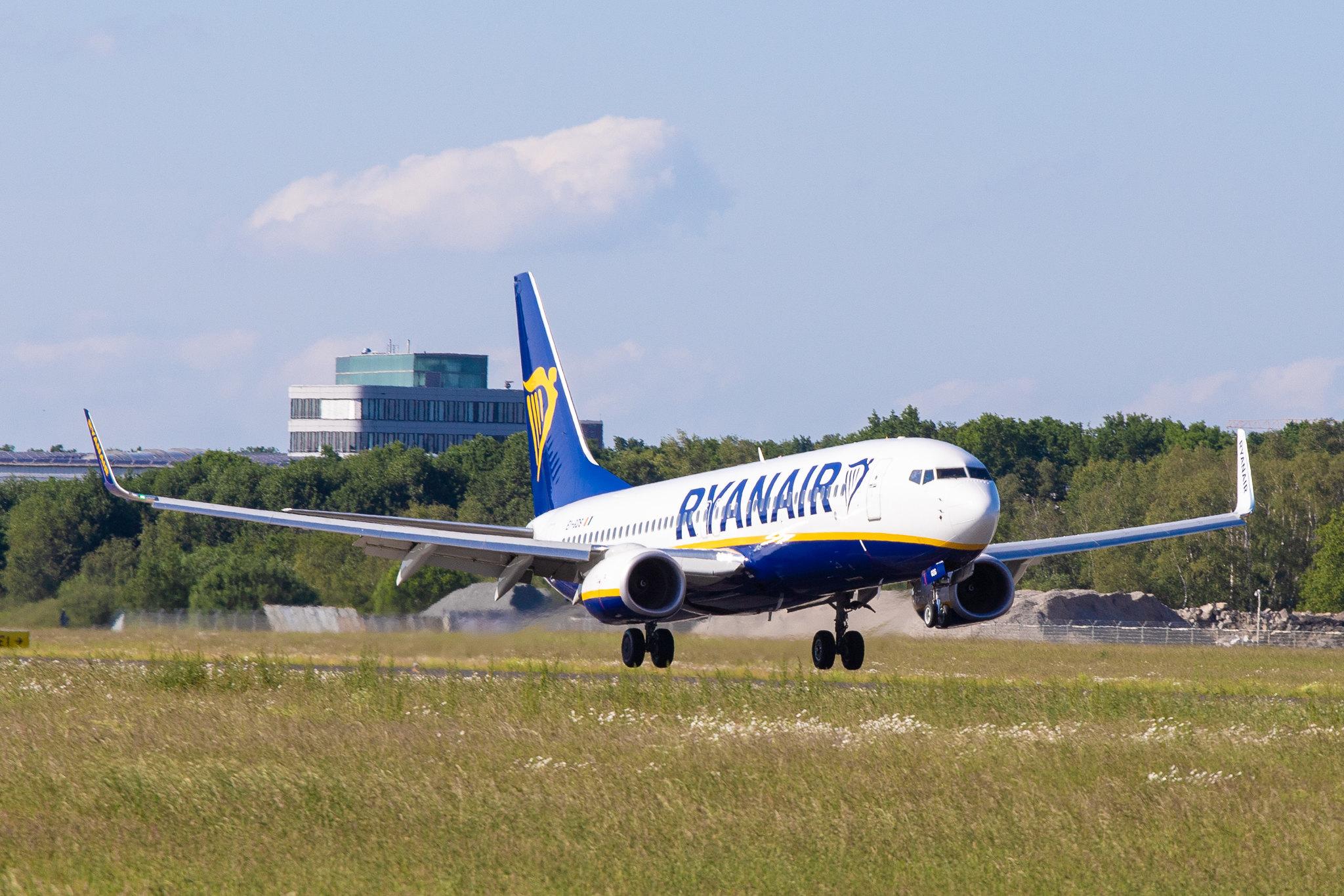 Hamburg Airport: Ryanair (FR / RYR) |  Boeing 737-8AS B738 | EI-GDS | MSN 44811