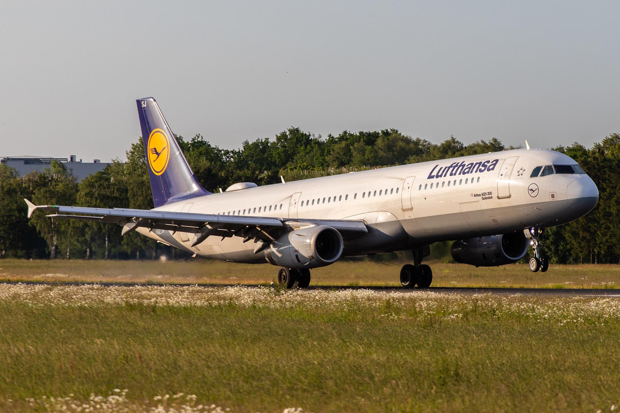 Hamburg Airport: Lufthansa (LH / DLH) |  Airbus A321-231 A321 | D-AISJ | MSN 3360