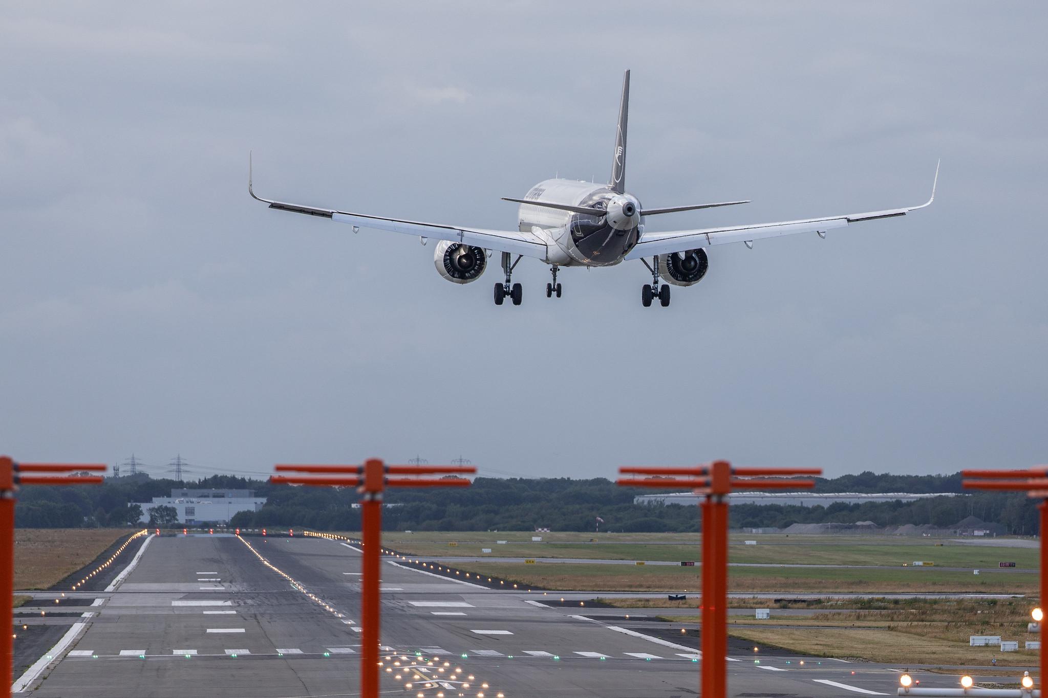 Hamburg Airport: Lufthansa (LH / DLH) |  Airbus A320-271N A20N | D-AINT | MSN 8708