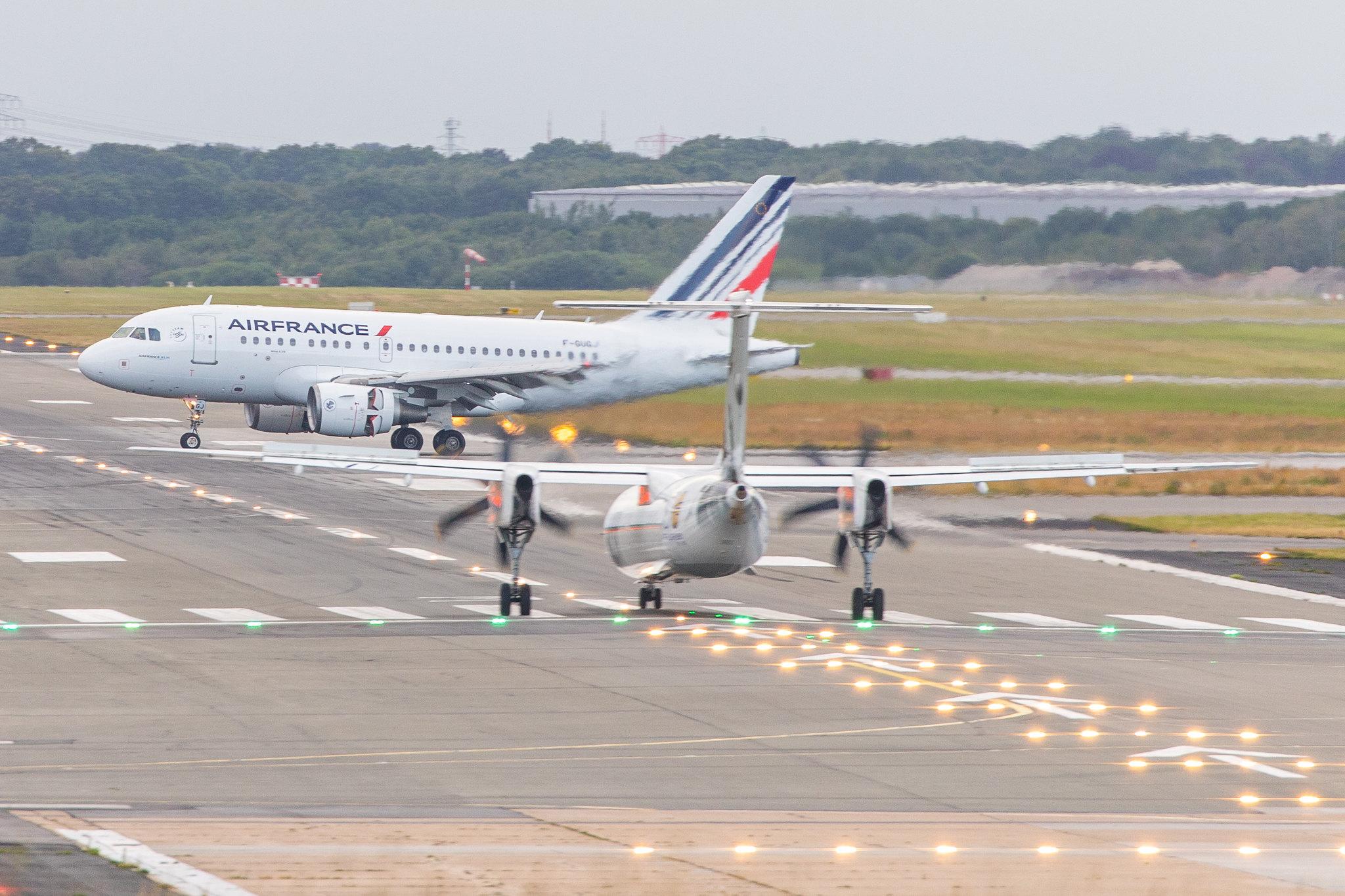 Hamburg Airport: Air France (AF / AFR) |  Airbus A318-111 A318 | F-GUGJ | MSN 2582