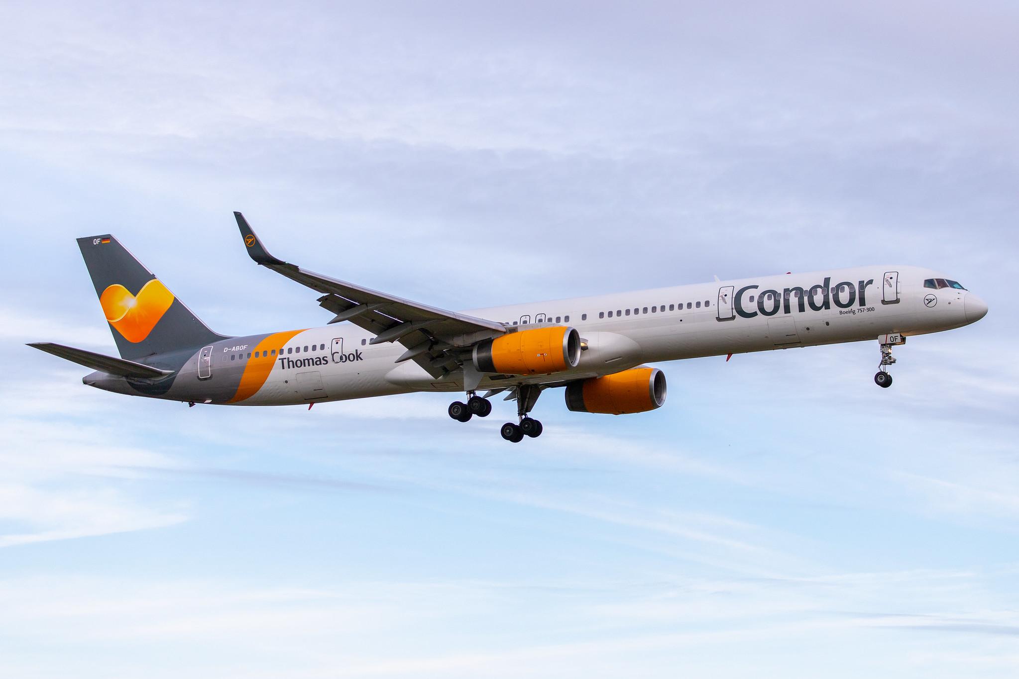 Hamburg Airport: Condor (DE / CFG) |  Boeing 757-330 B753 | D-ABOF | MSN 29013