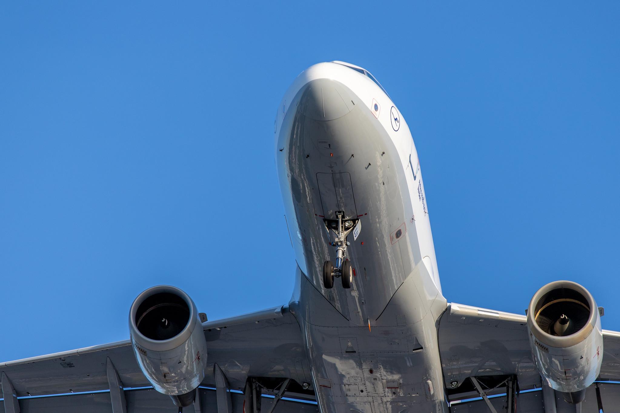 Hamburg Airport: Lufthansa (LH / DLH) |  Livery: Lu Sticker |  Airbus A319-114 A319 | D-AILU | MSN 0744