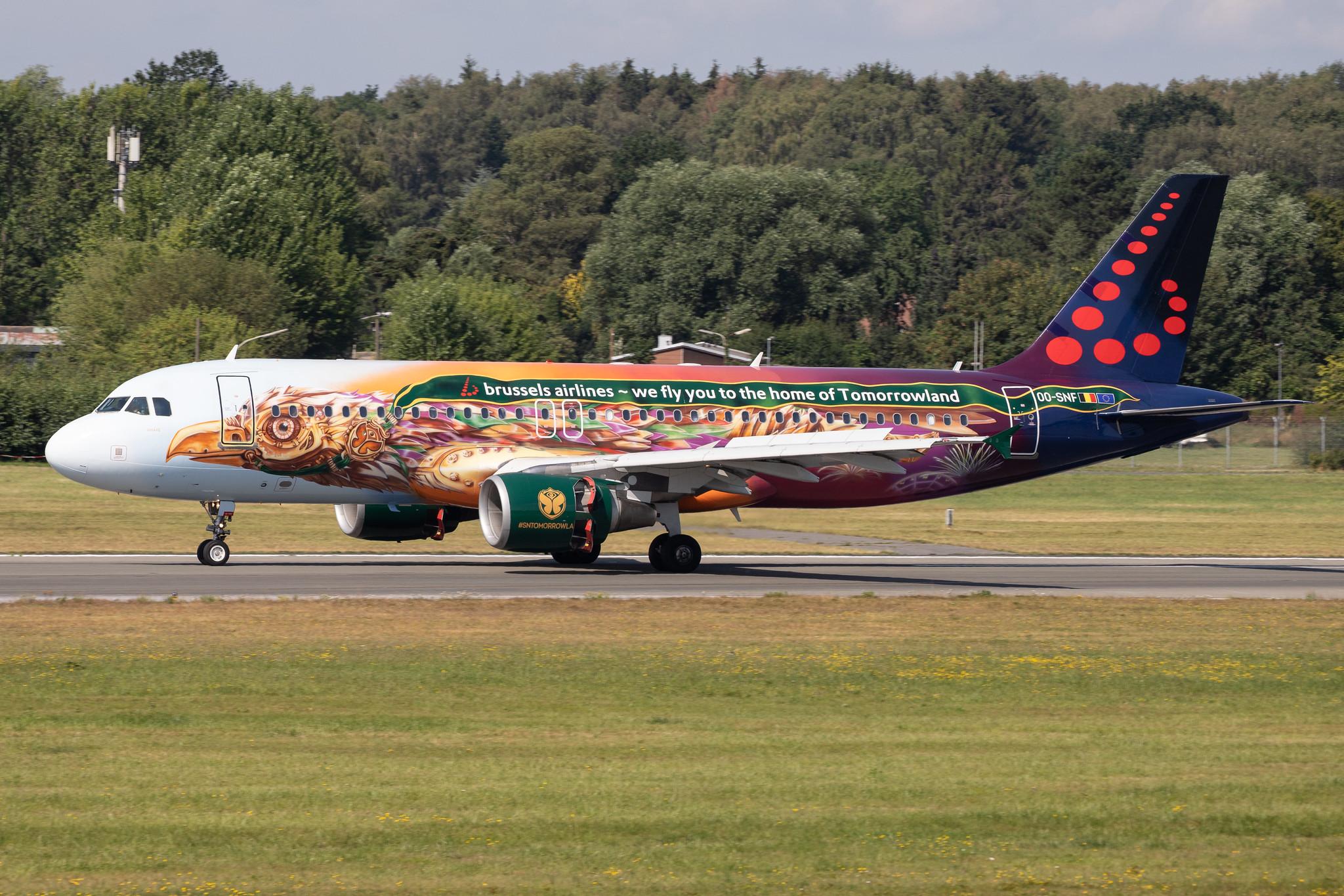 Hamburg Airport: Brussels Airlines (SN / BEL) |  Livery: Tomorrowland Livery |  Airbus A320-214 A320 | OO-SNF | MSN 2810