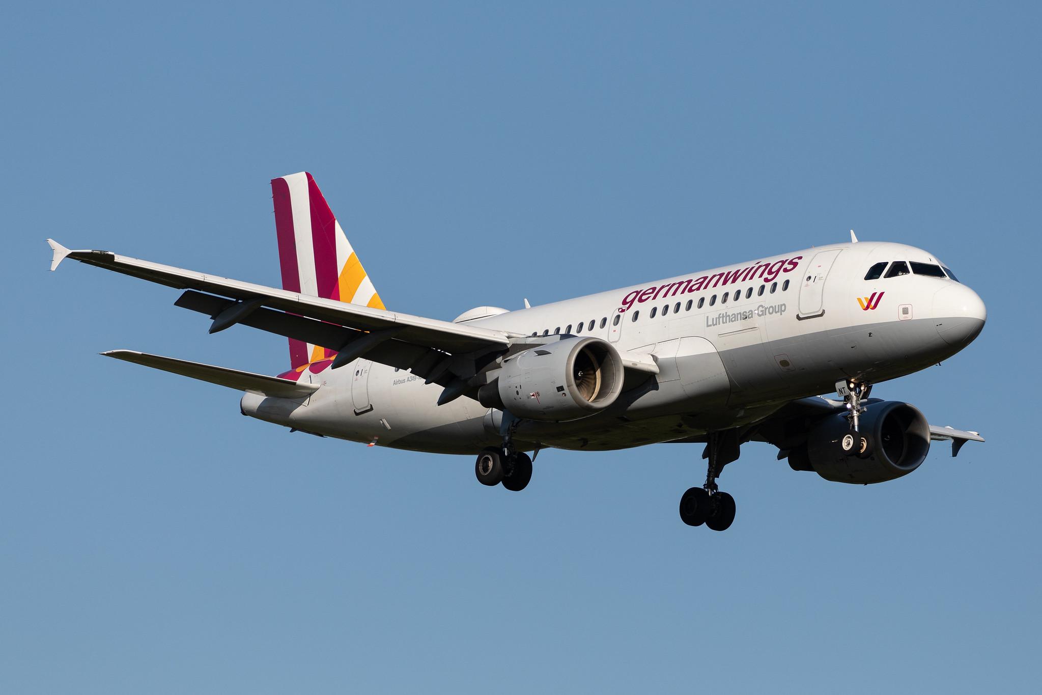 Hamburg Airport: Eurowings (EW / EWG) | Operator: Germanwings |  Airbus A319-112 A319 | D-AKNT | MSN 2607