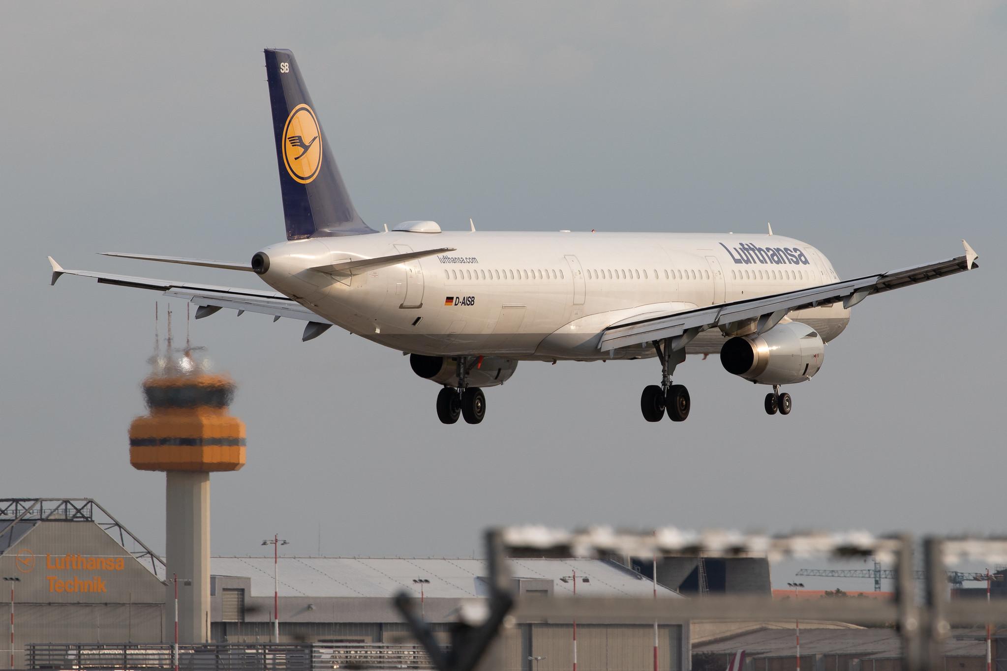 Hamburg Airport: Lufthansa (LH / DLH) | Airbus A321-231 A321 | D-AISB | MSN 1080