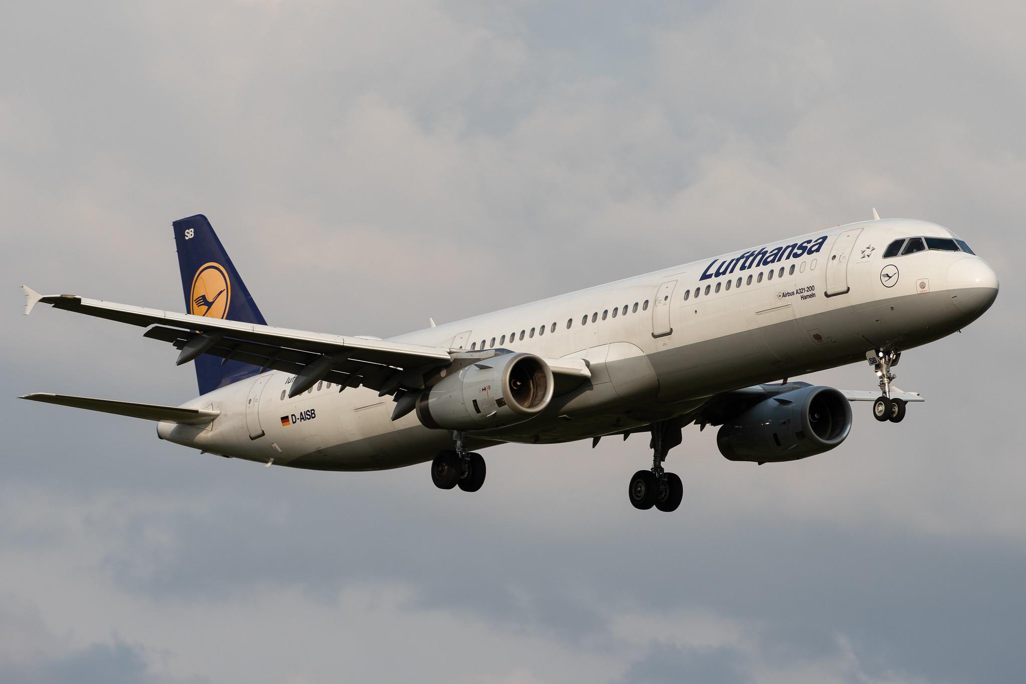 Hamburg Airport: Lufthansa (LH / DLH) | Airbus A321-231 A321 | D-AISB | MSN 1080