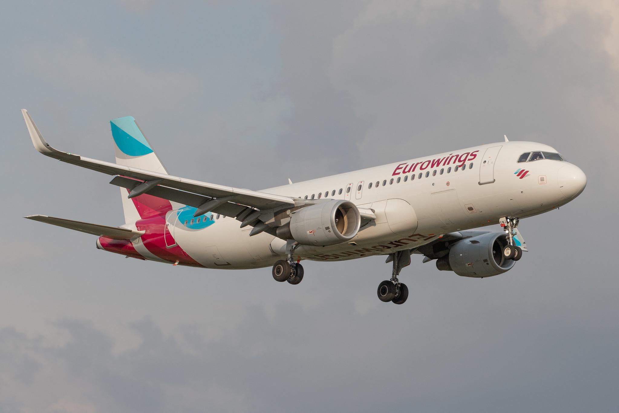 Hamburg Airport: Eurowings (EW / EWG) | Airbus A320-214 A320 | D-AEWJ | MSN 7216