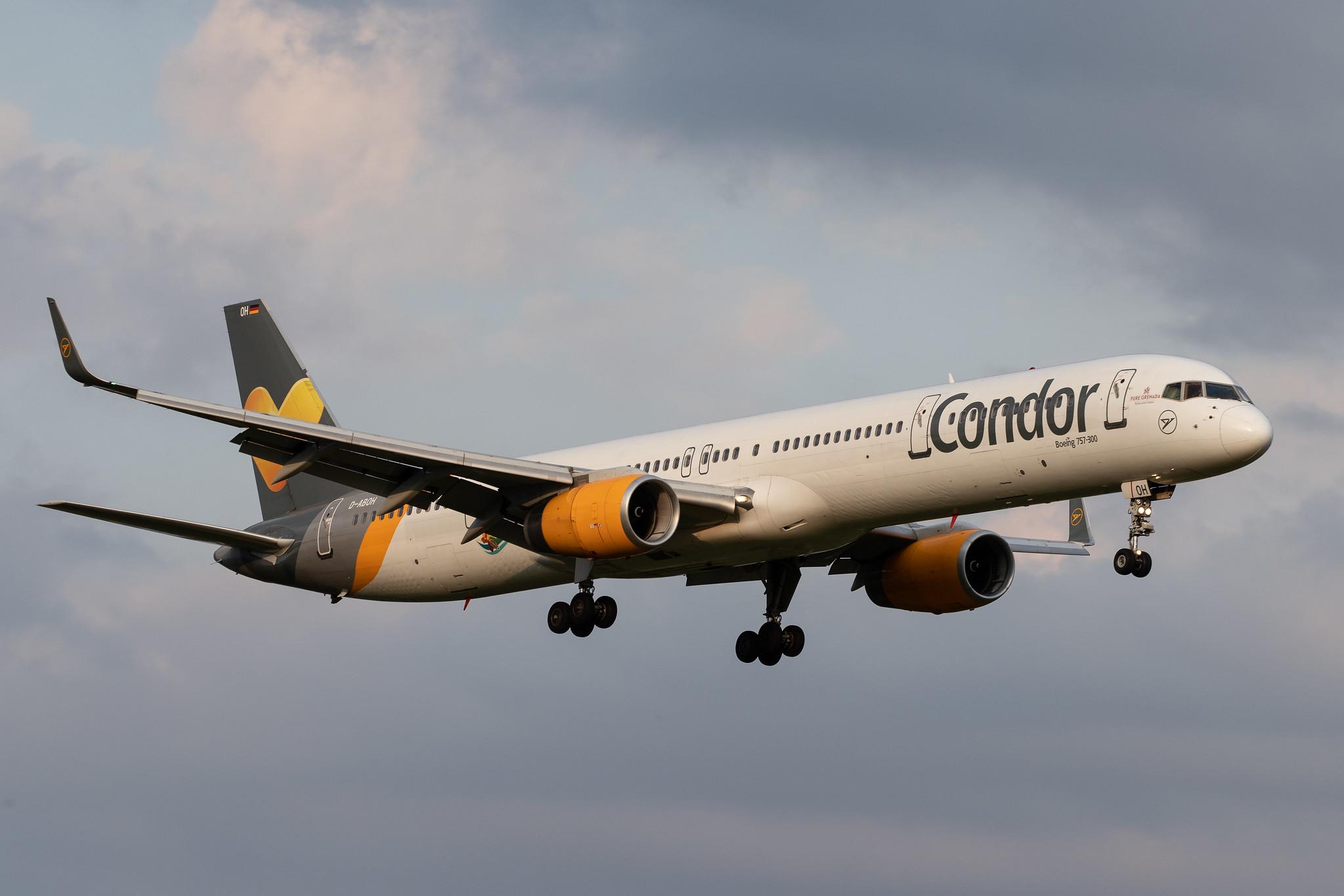 Hamburg Airport: Condor (DE / CFG) | Livery: Enjoy Grenada sticker | Boeing 757-330 B753 | D-ABOH | MSN 30030
