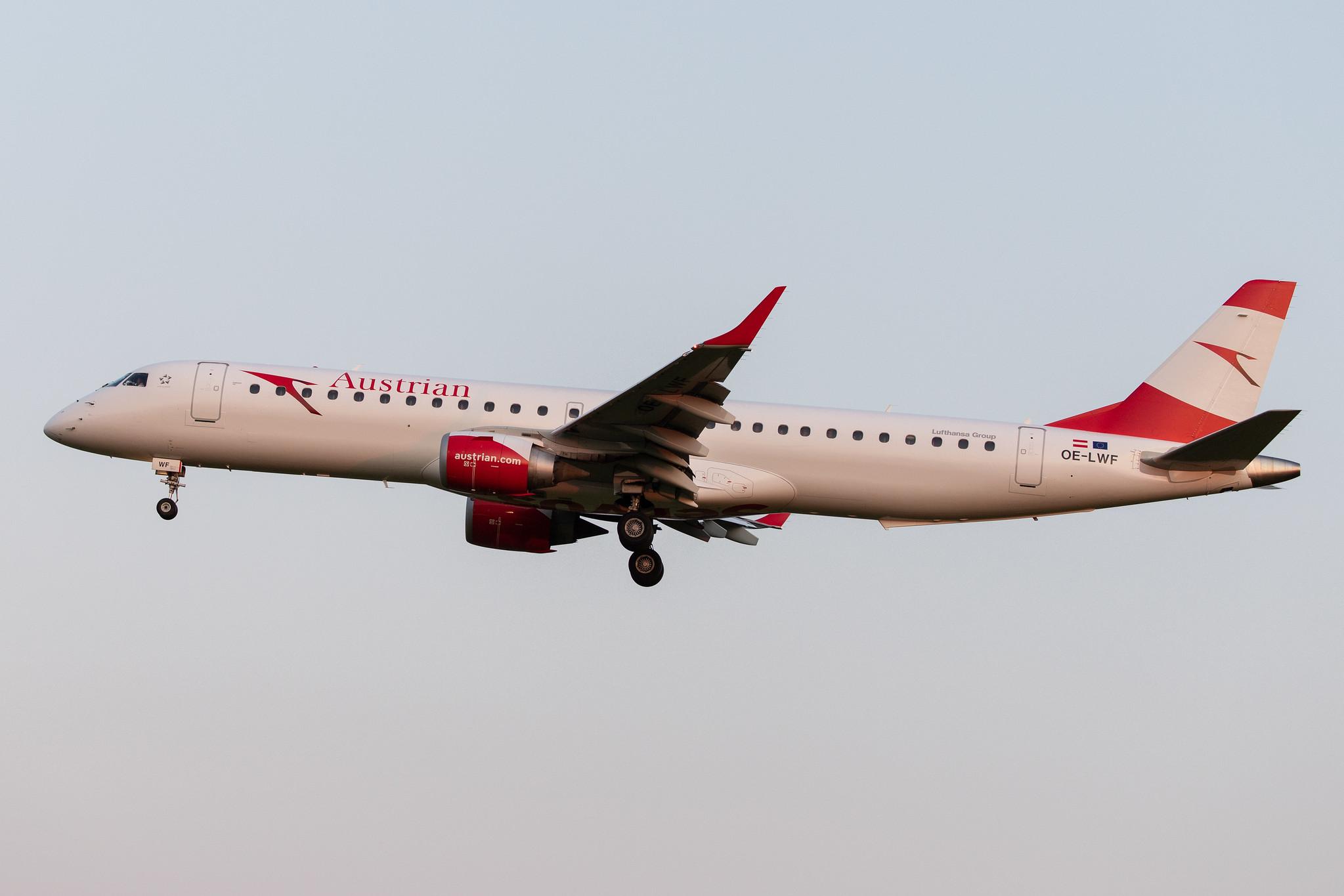 Hamburg Airport: Austrian Airlines (OS / AUA) |  Embraer ERJ-195LR E195 | OE-LWF | MSN 19000447