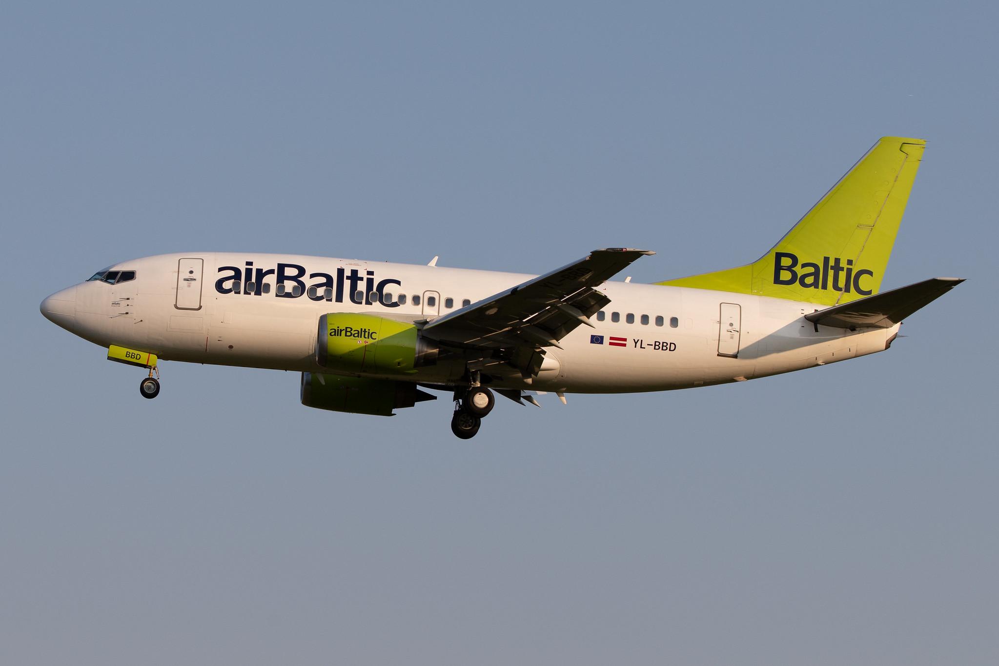 Hamburg Airport: Air Baltic (BT / BTI) |  Boeing 737-53S B735 | YL-BBD | MSN 29075