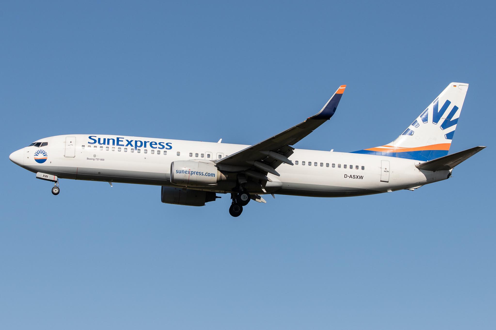 Frankfurt Airport: SunExpress (XQ / SXS) | Operator: SunExpress Deutschland |  Boeing 737-8HC B738 | D-ASXW | MSN 36530