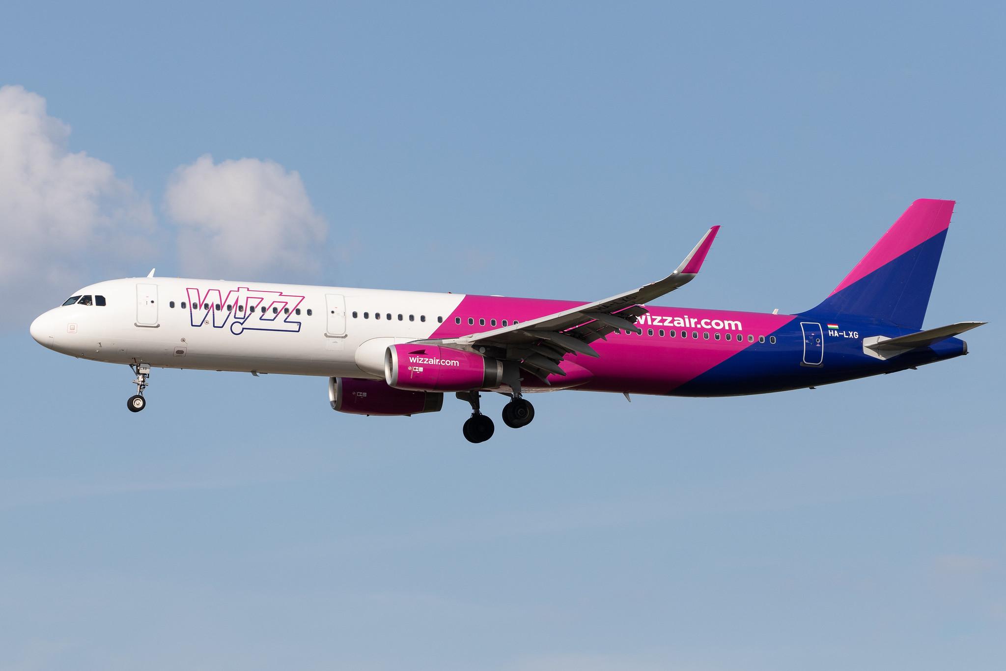 Frankfurt Airport: Wizz Air (W6 / WZZ) |  Airbus A321-231 A321 | HA-LXG | MSN 7182