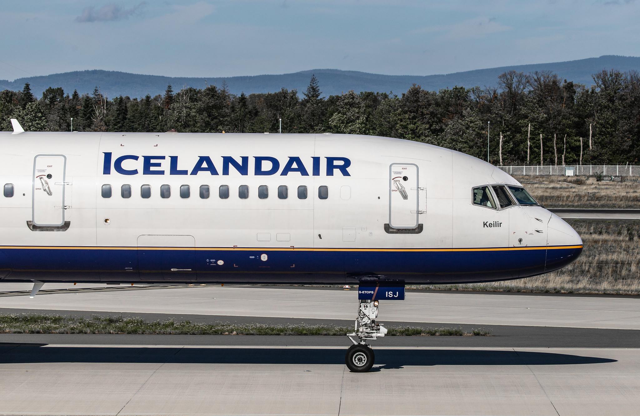 Frankfurt Airport: Icelandair (FI / ICE) |  Boeing 757-256 B752 | TF-ISJ | MSN 26249