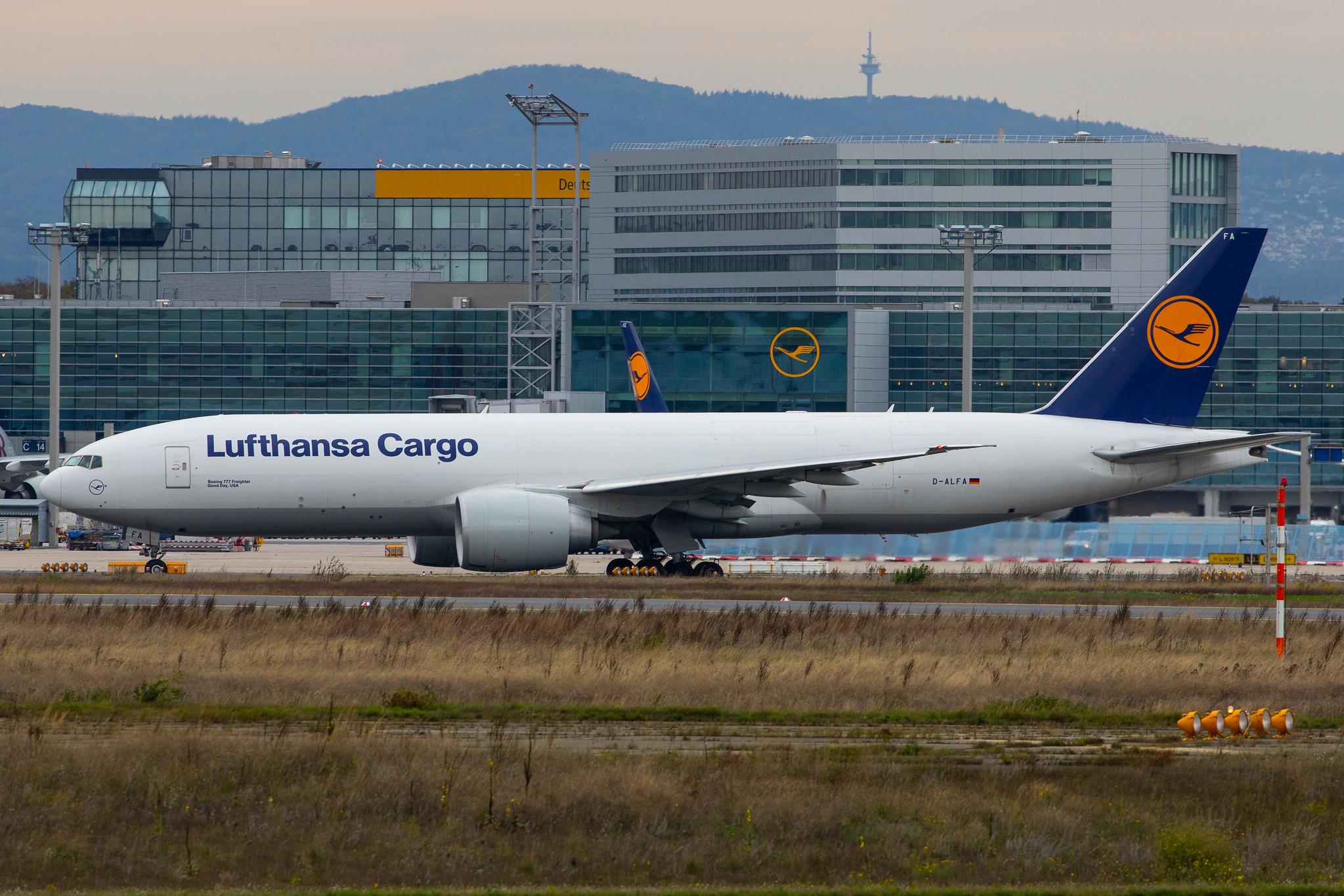 Frankfurt Airport: Lufthansa Cargo (/ GEC) |  Boeing 777-FBT B77L | D-ALFA | MSN 41674