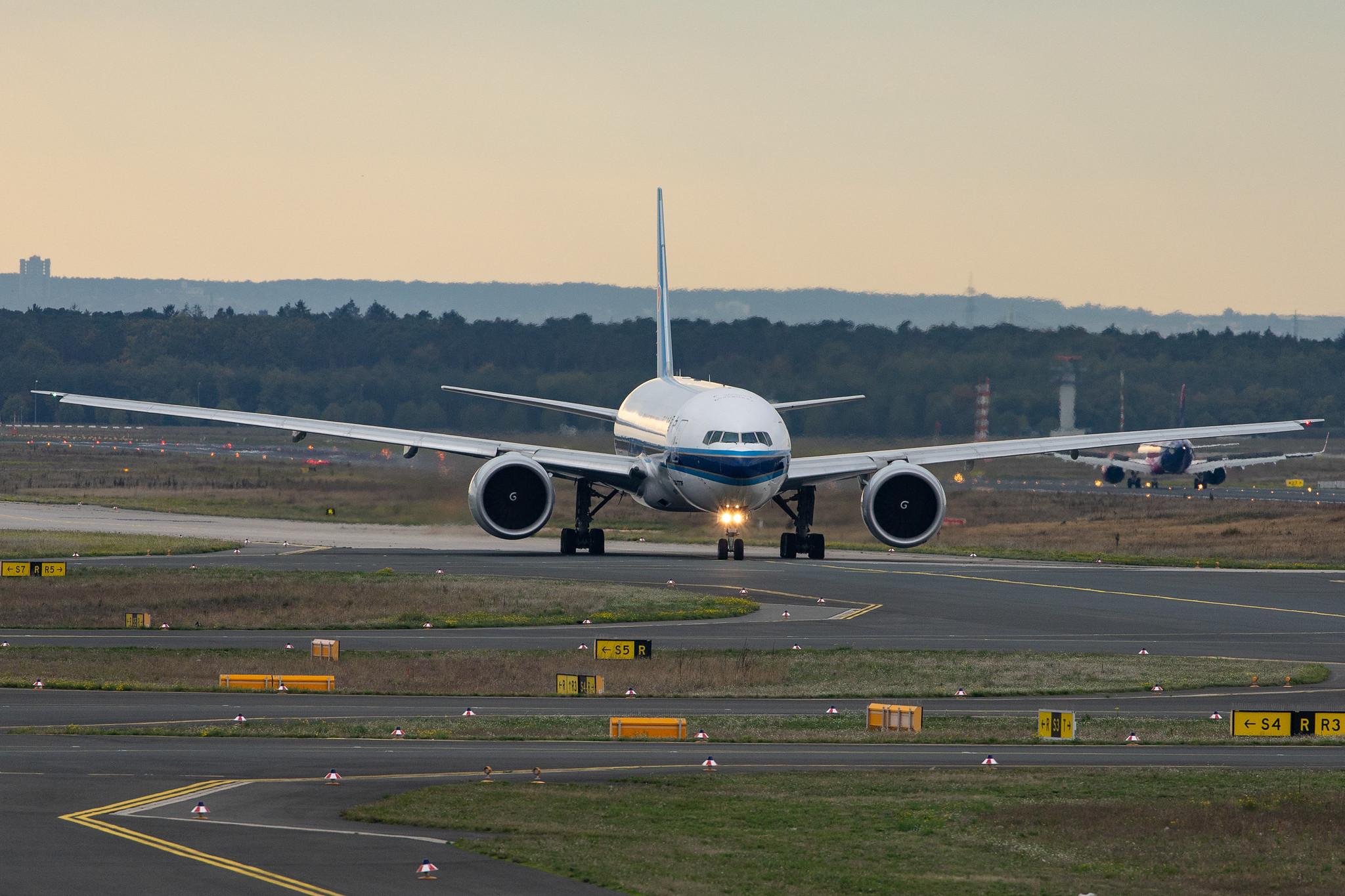 Frankfurt Airport: China Southern Cargo (CZ / CSN) | Operator: China Southern Airlines |  Boeing 777-F1B B77L | B-2028 | MSN 41637