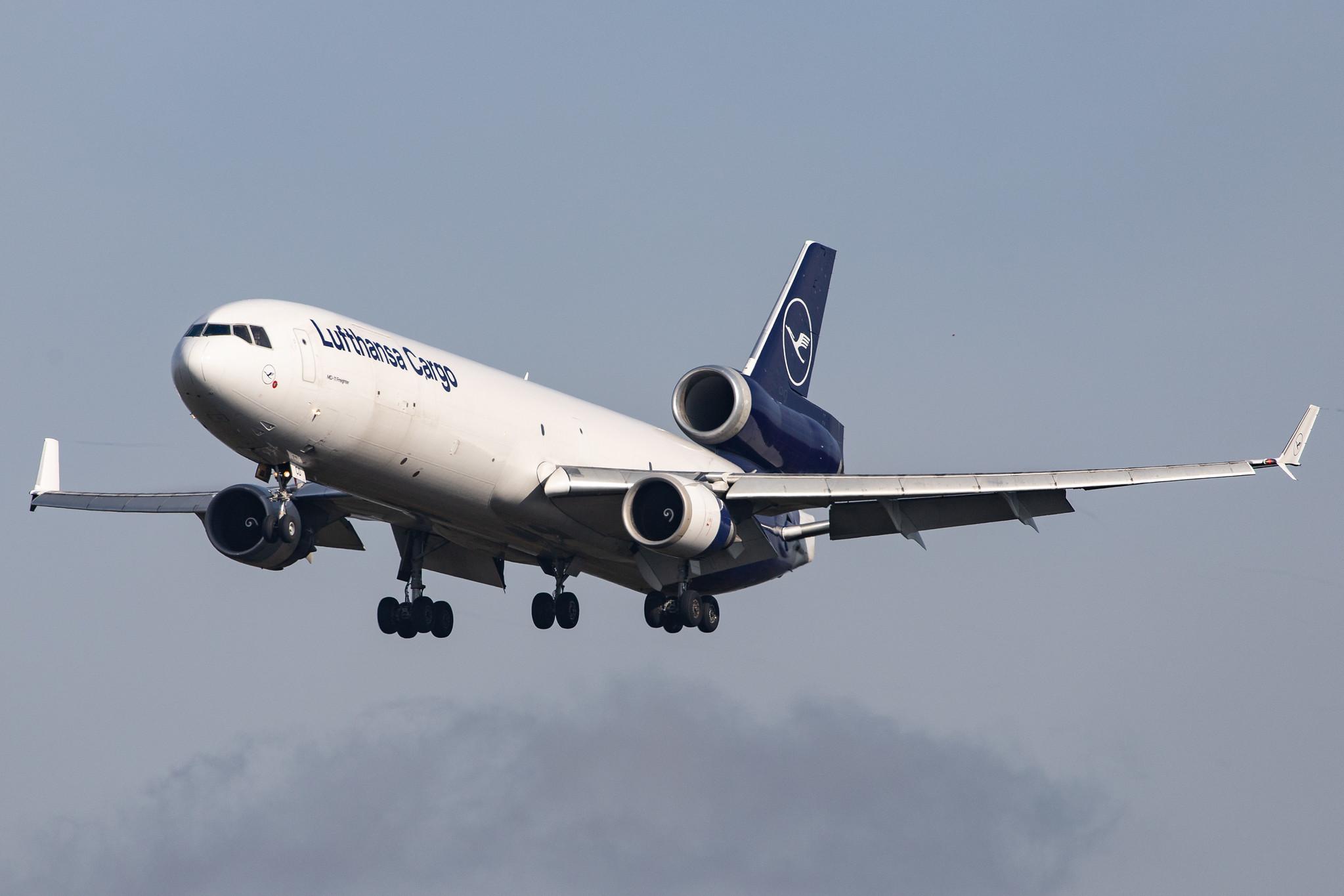 Frankfurt Airport: Lufthansa Cargo (/ GEC) |  McDonnell Douglas MD-11F MD11 | D-ALCD | MSN 48784