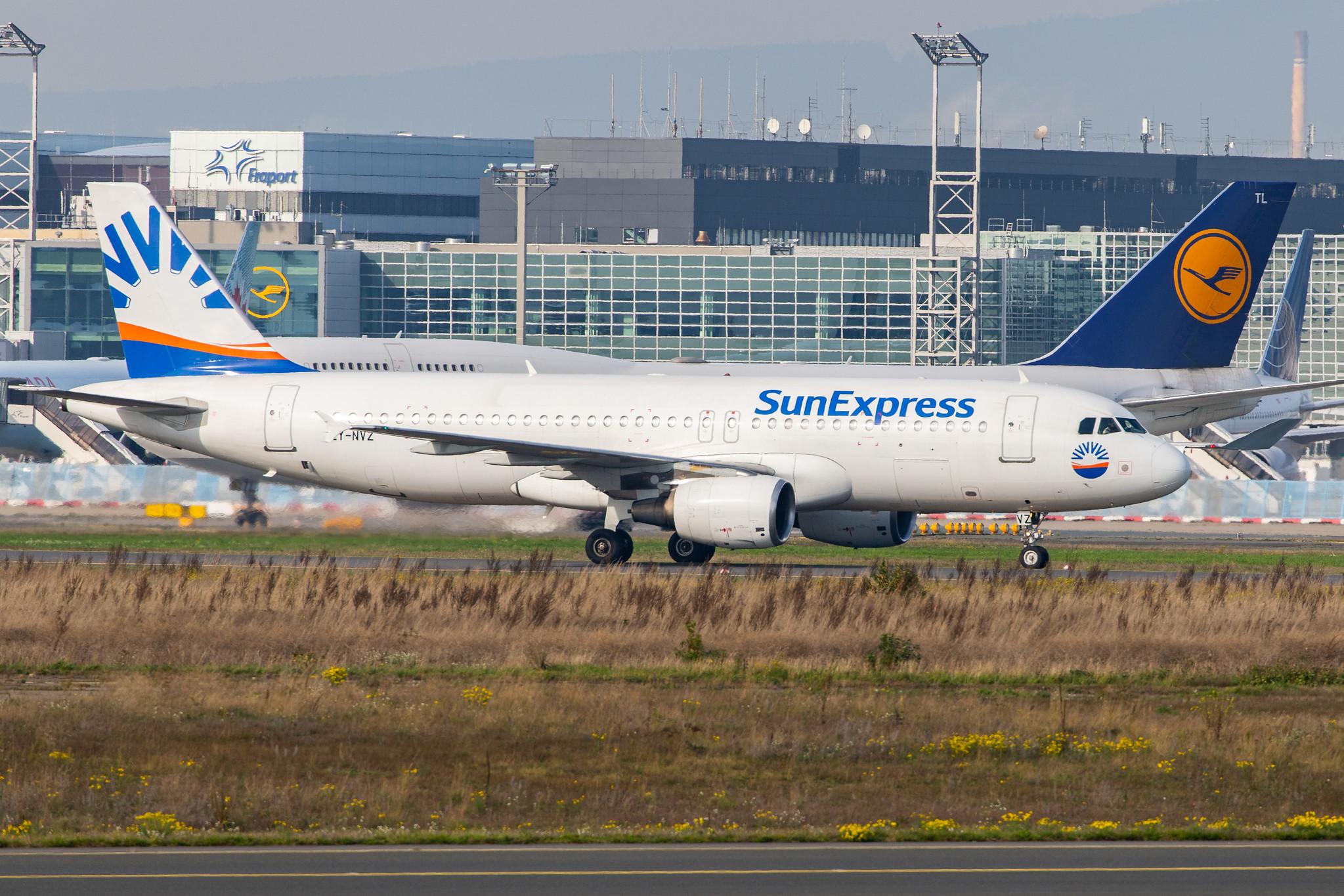 Frankfurt Airport: SunExpress (XQ / SXS) | Operator: Avion Express |  Airbus A320-232 A320 | LY-NVZ | MSN 0921