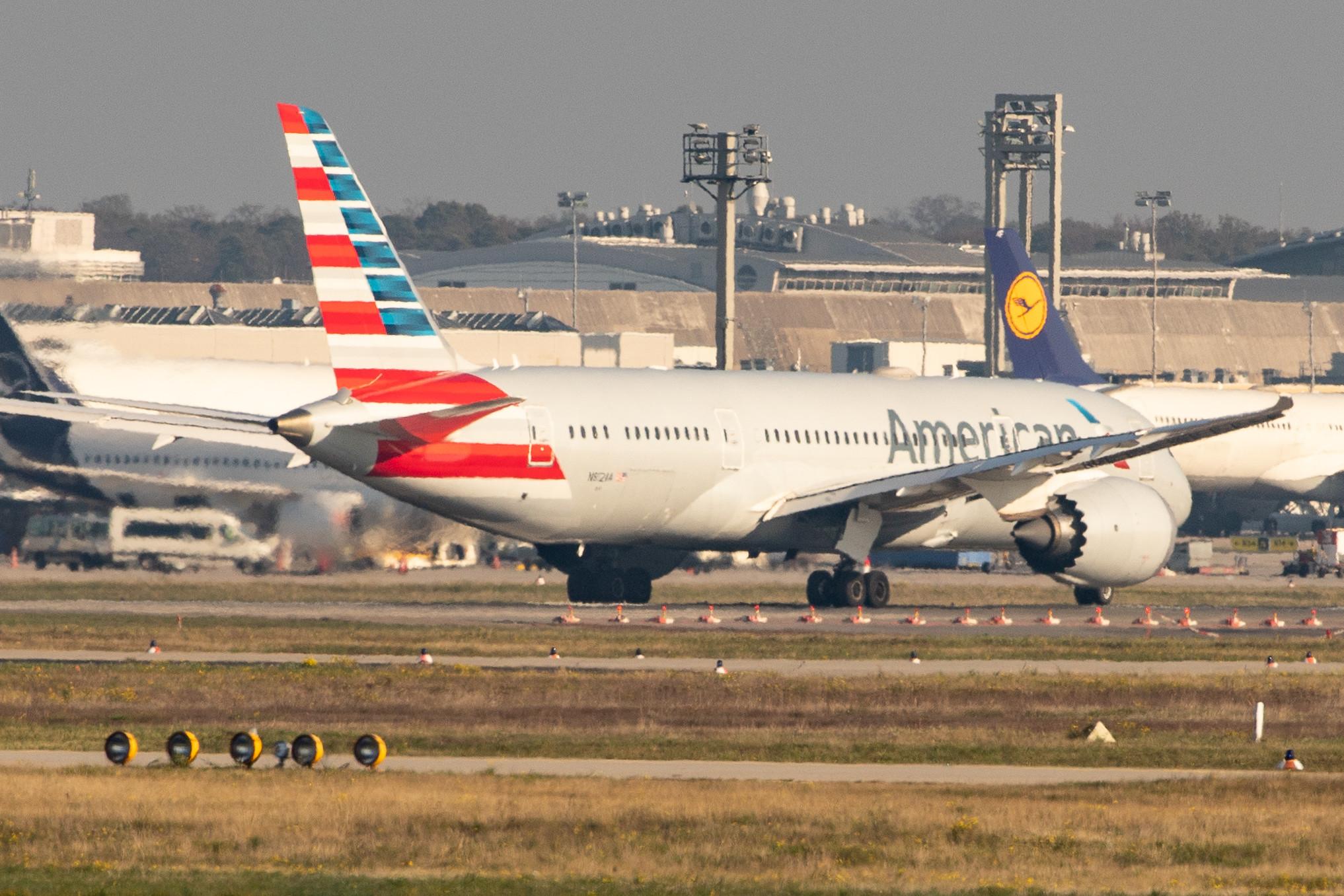 Frankfurt Airport: American Airlines (AA / AAL) |  Boeing 787-8 Dreamliner B788 | N812AA | MSN 40630