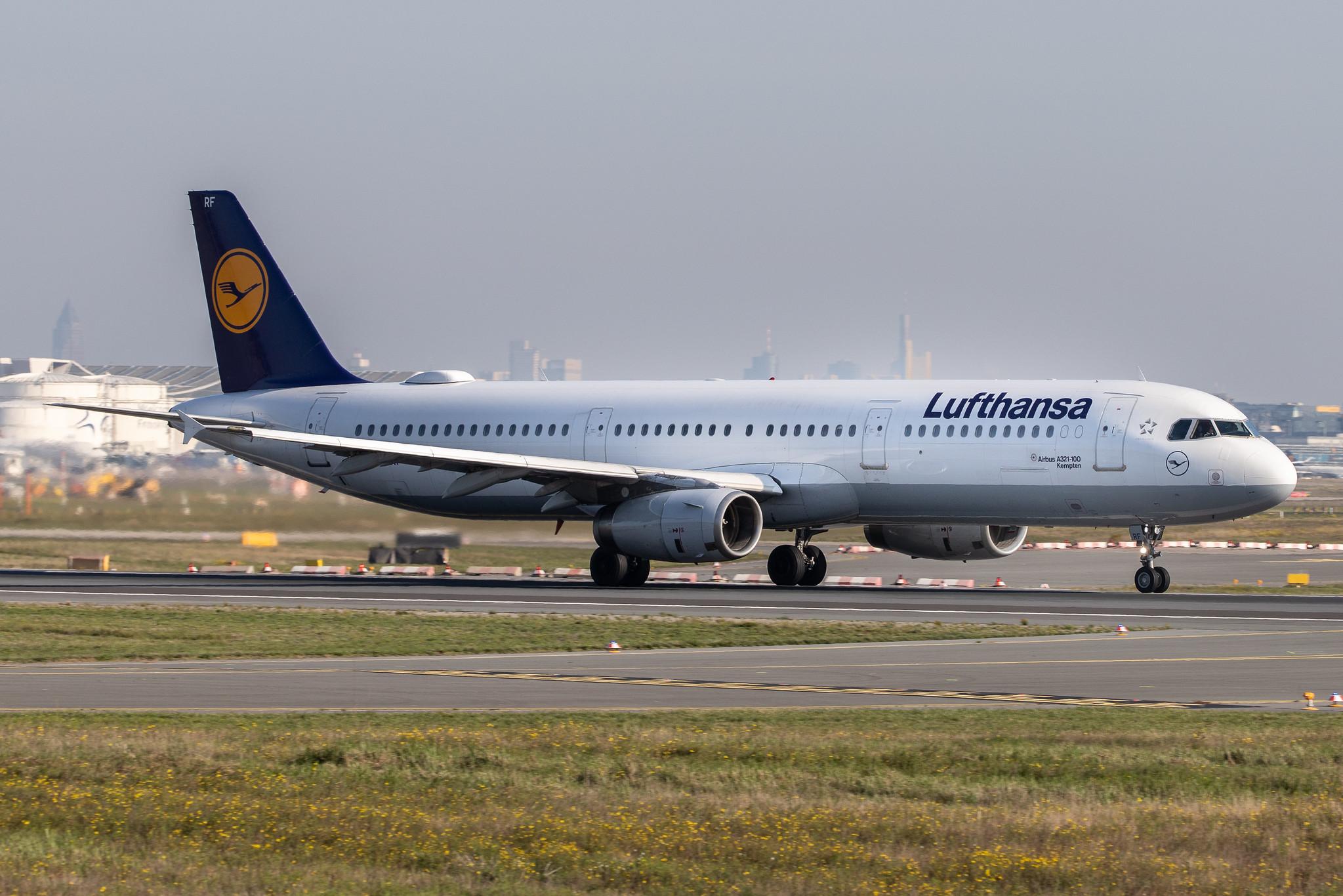 Frankfurt Airport: Lufthansa (LH / DLH) |  Airbus A321-131 A321 | D-AIRF | MSN 0493