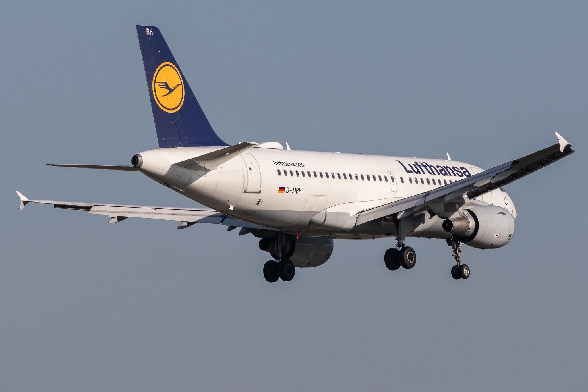 Frankfurt Airport: Lufthansa (LH / DLH) |  Airbus A319-112 A319 | D-AIBH | MSN 5239