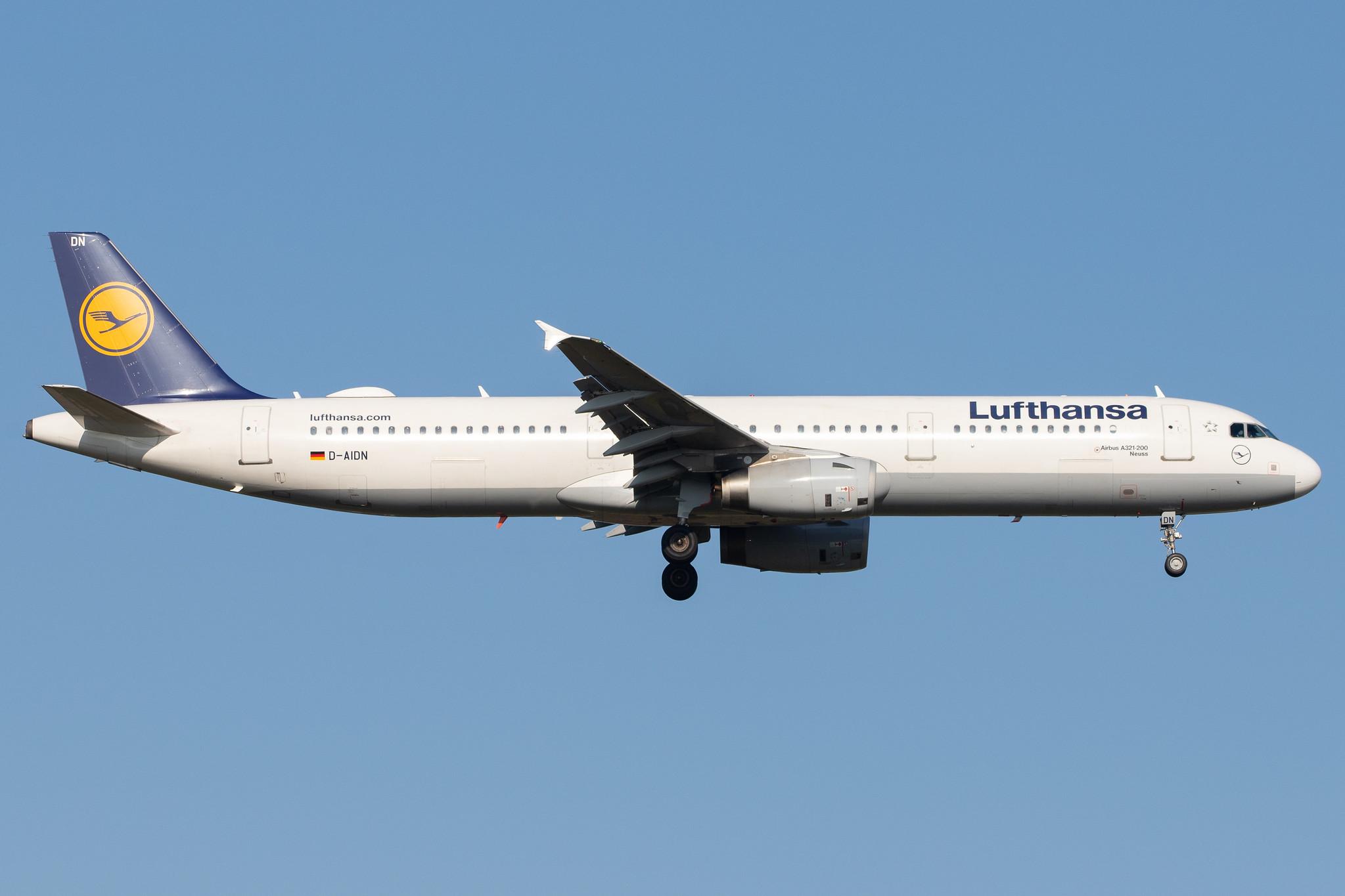 Frankfurt Airport: Lufthansa (LH / DLH) |  Airbus A321-231 A321 | D-AIDN | MSN 4976