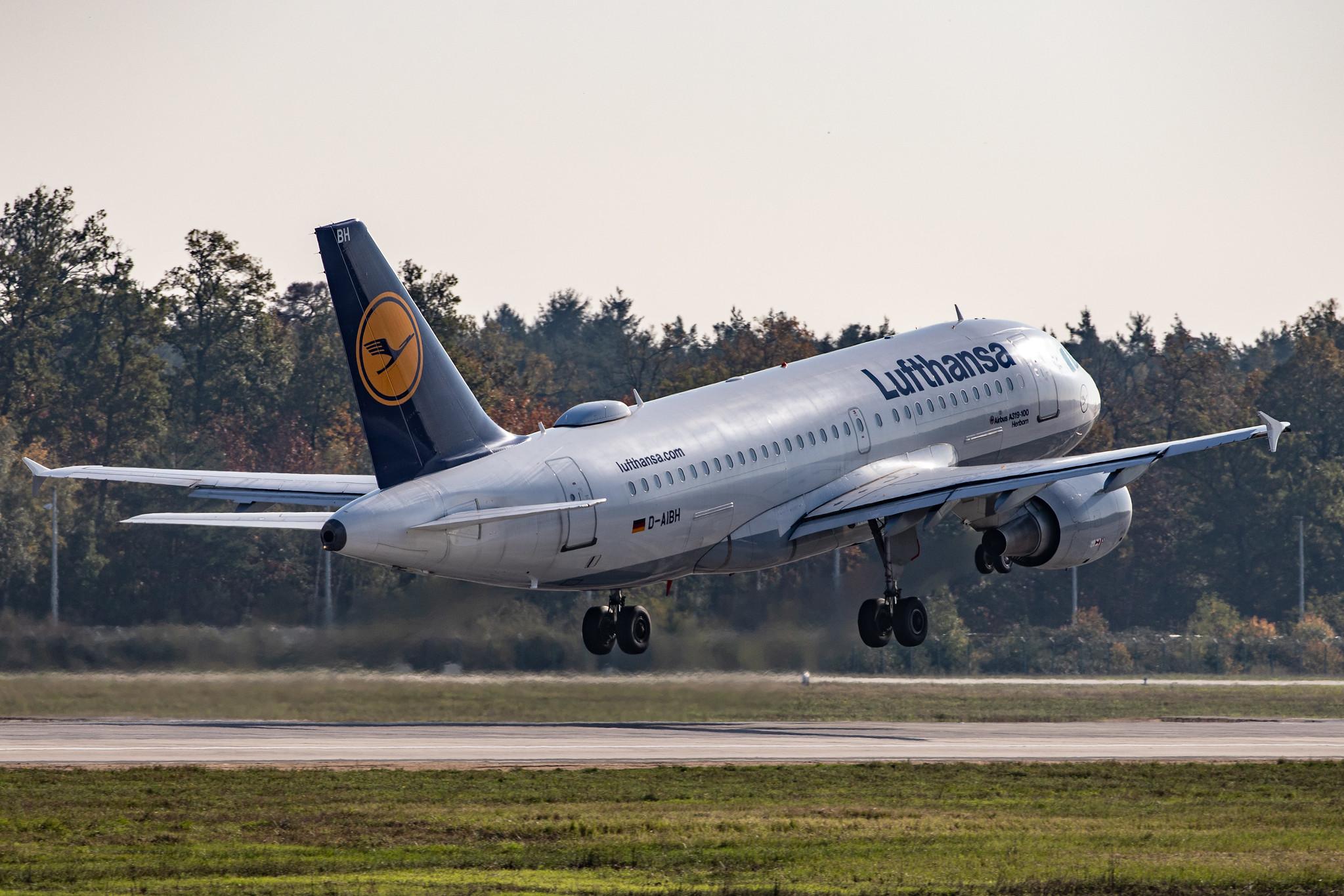 Frankfurt Airport: Lufthansa (LH / DLH) |  Airbus A319-112 A319 | D-AIBH | MSN 5239