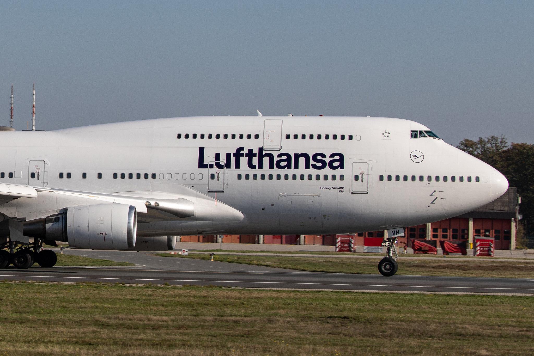 Frankfurt Airport: Lufthansa (LH / DLH) |  Boeing 747-430 B744 | D-ABVM | MSN 29101