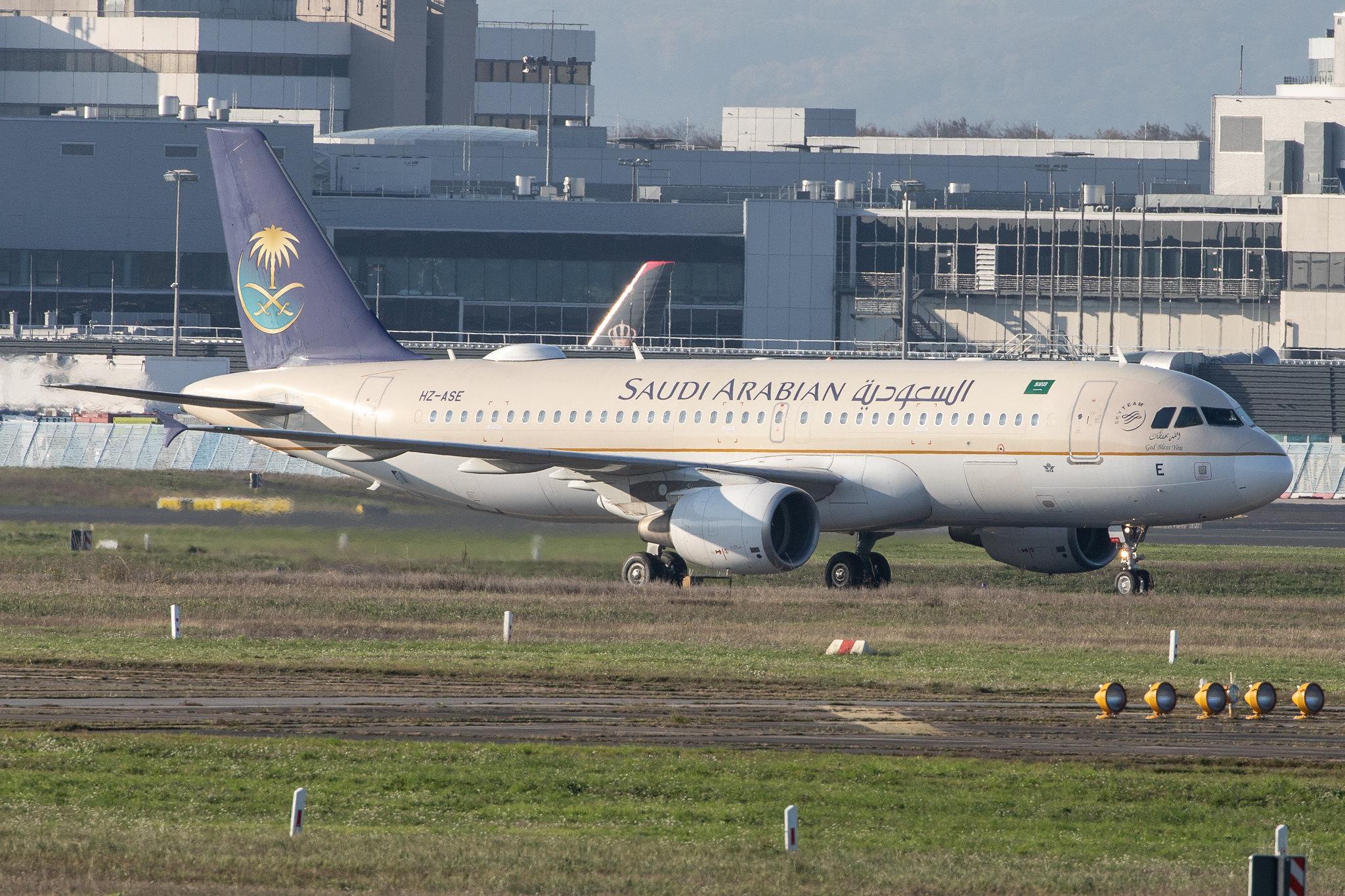 Frankfurt Airport: Saudia (SV / SVA) | Operator: Saudi Arabian Airlines |  Airbus A320-214 A320 | HZ-ASE | MSN 4408