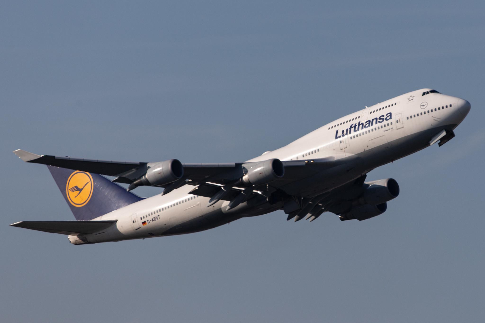 Frankfurt Airport: Lufthansa (LH / DLH) |  Boeing 747-430 B744 | D-ABVT | MSN 28287