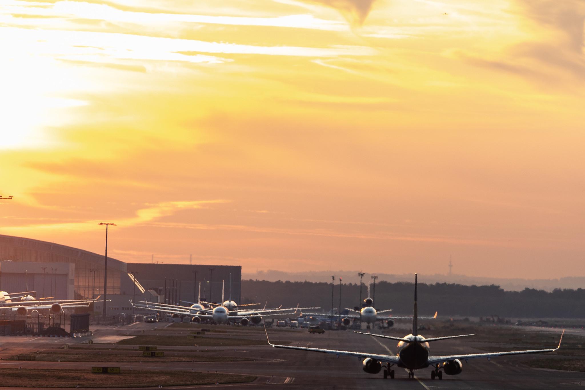 Frankfurt Airport: Ryanair (FR / RYR) |  Boeing 737-8AS B738 | EI-DYL | MSN 36574