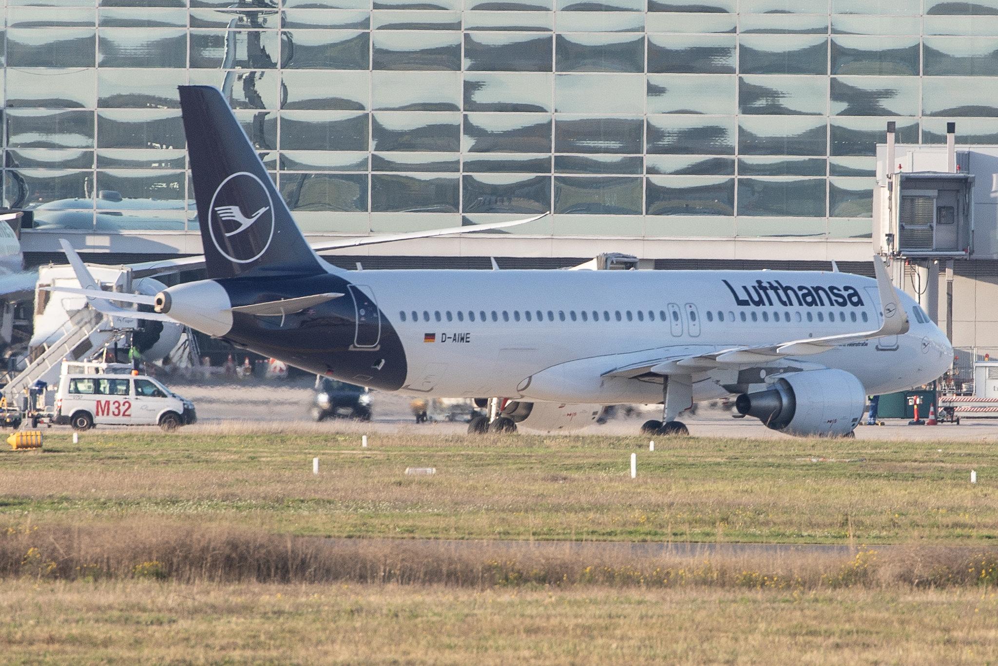 Frankfurt Airport: Lufthansa (LH / DLH) |  Airbus A320-214 A320 | D-AIWE | MSN 8680