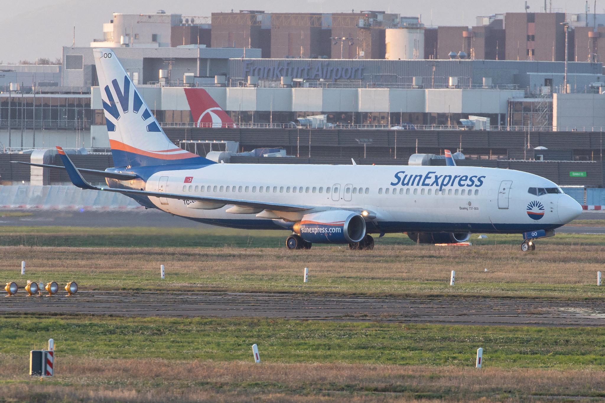 Frankfurt Airport: SunExpress (XQ / SXS) |  Boeing 737-8AS B738 | TC-SOO | MSN 33558