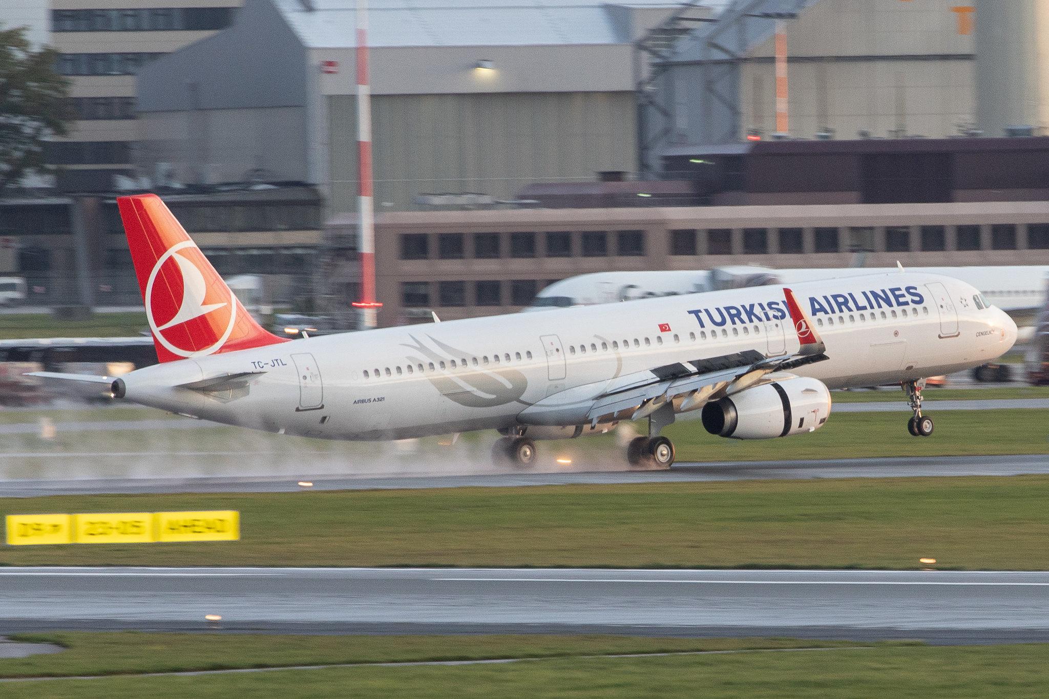 Hamburg Airport: Turkish Airlines (TK / THY) |  Airbus A321-231 A321 | TC-JTL | MSN 7166