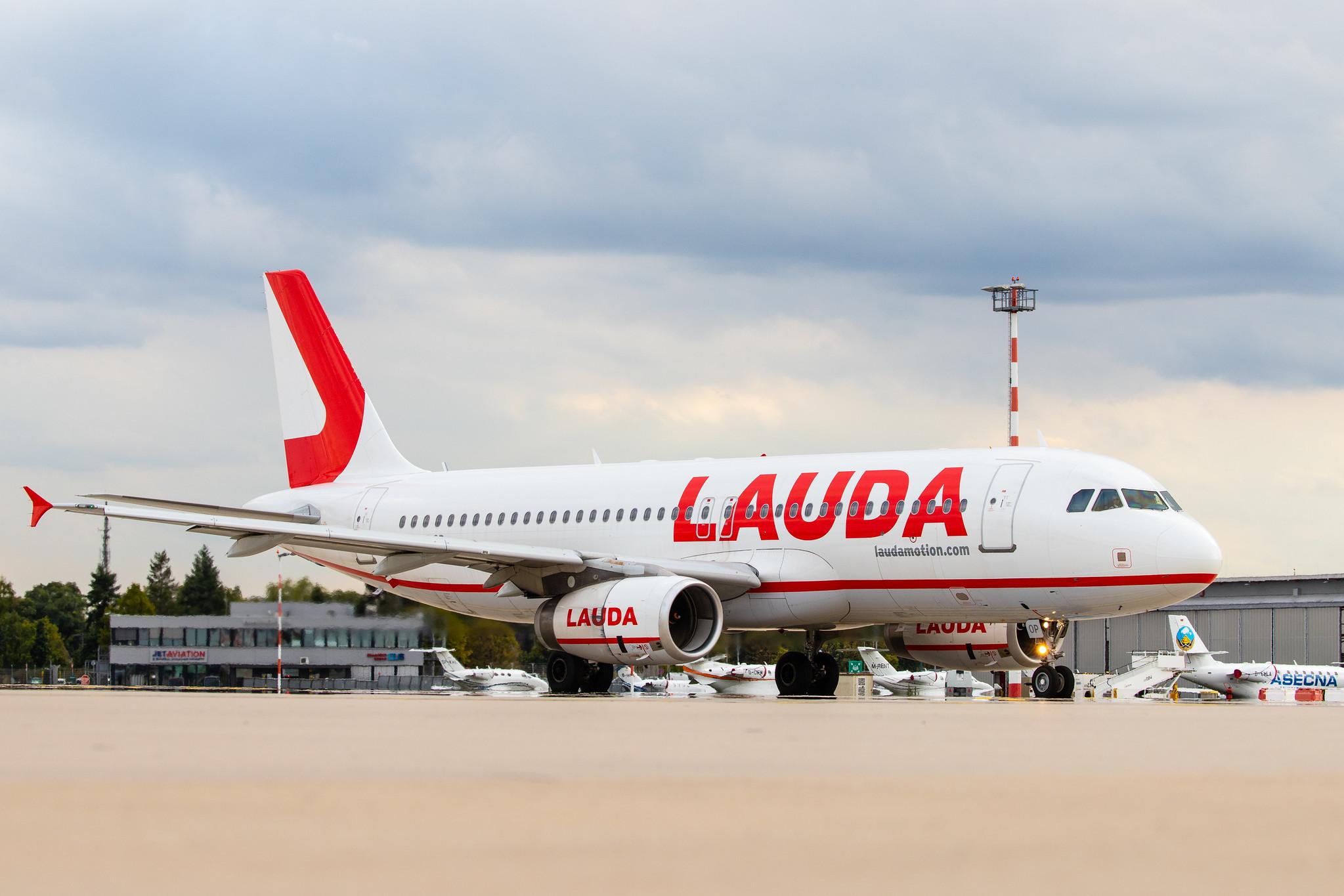 Düsseldorf Airport: LaudaMotion (OE / LDM) |  Airbus A320-232 A320 | 9H-LOP | MSN 1566