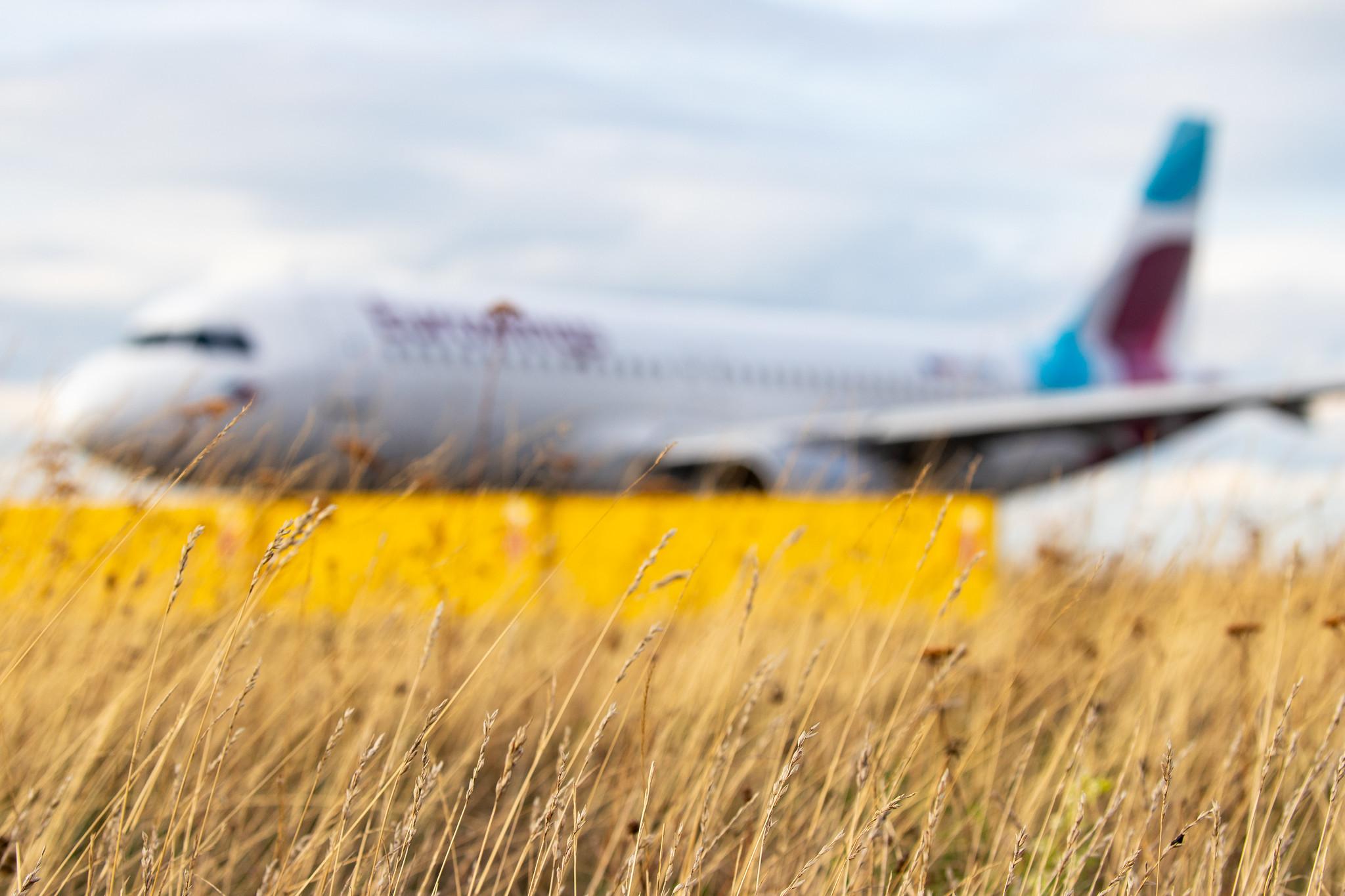 Düsseldorf Airport: Eurowings (EW / EWG) |  Airbus A320-214 A320 | D-ABNL | MSN 1852