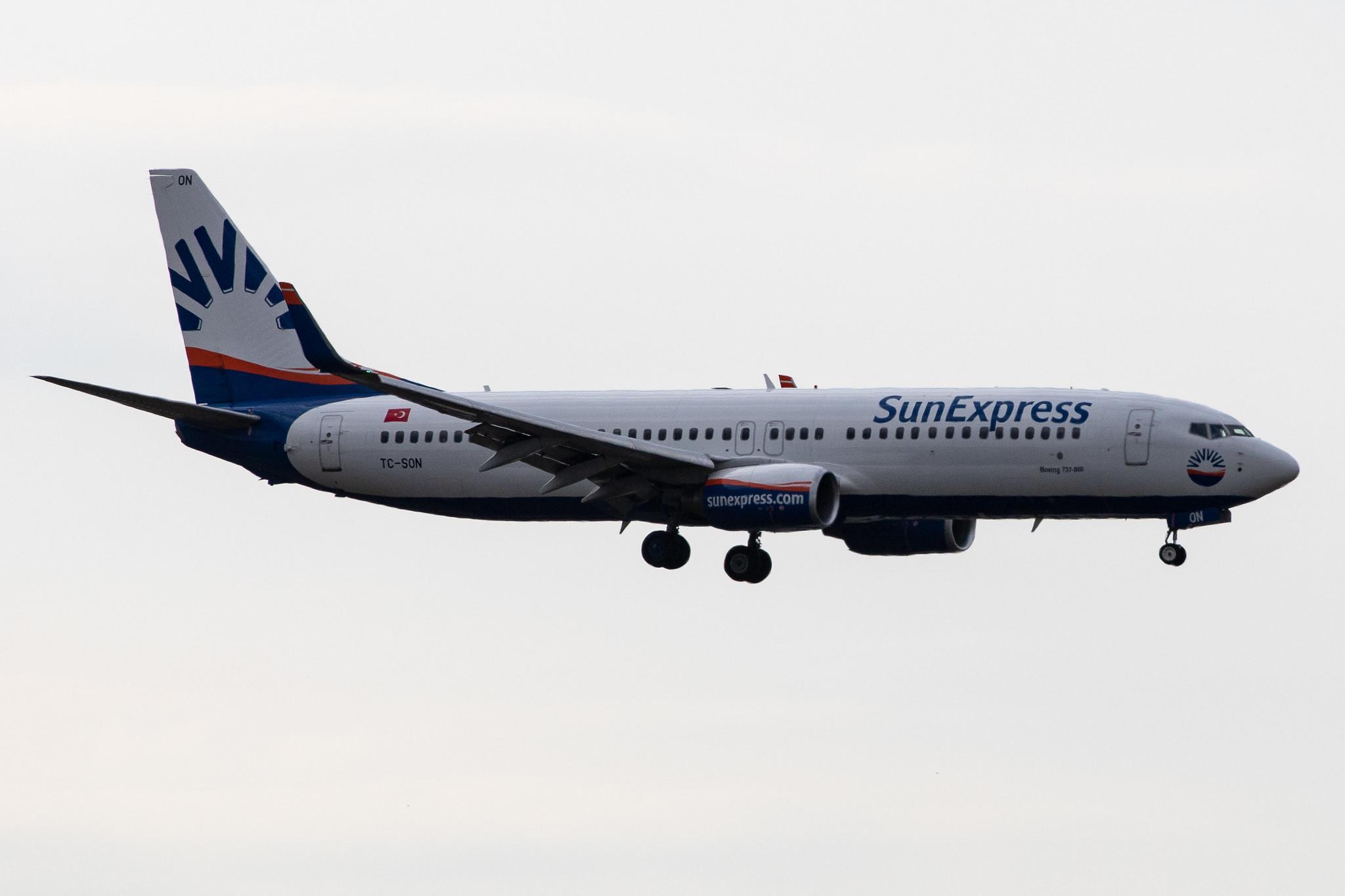 Düsseldorf Airport: SunExpress (XQ / SXS) |  Boeing 737-86J B738 | TC-SON | MSN 30827