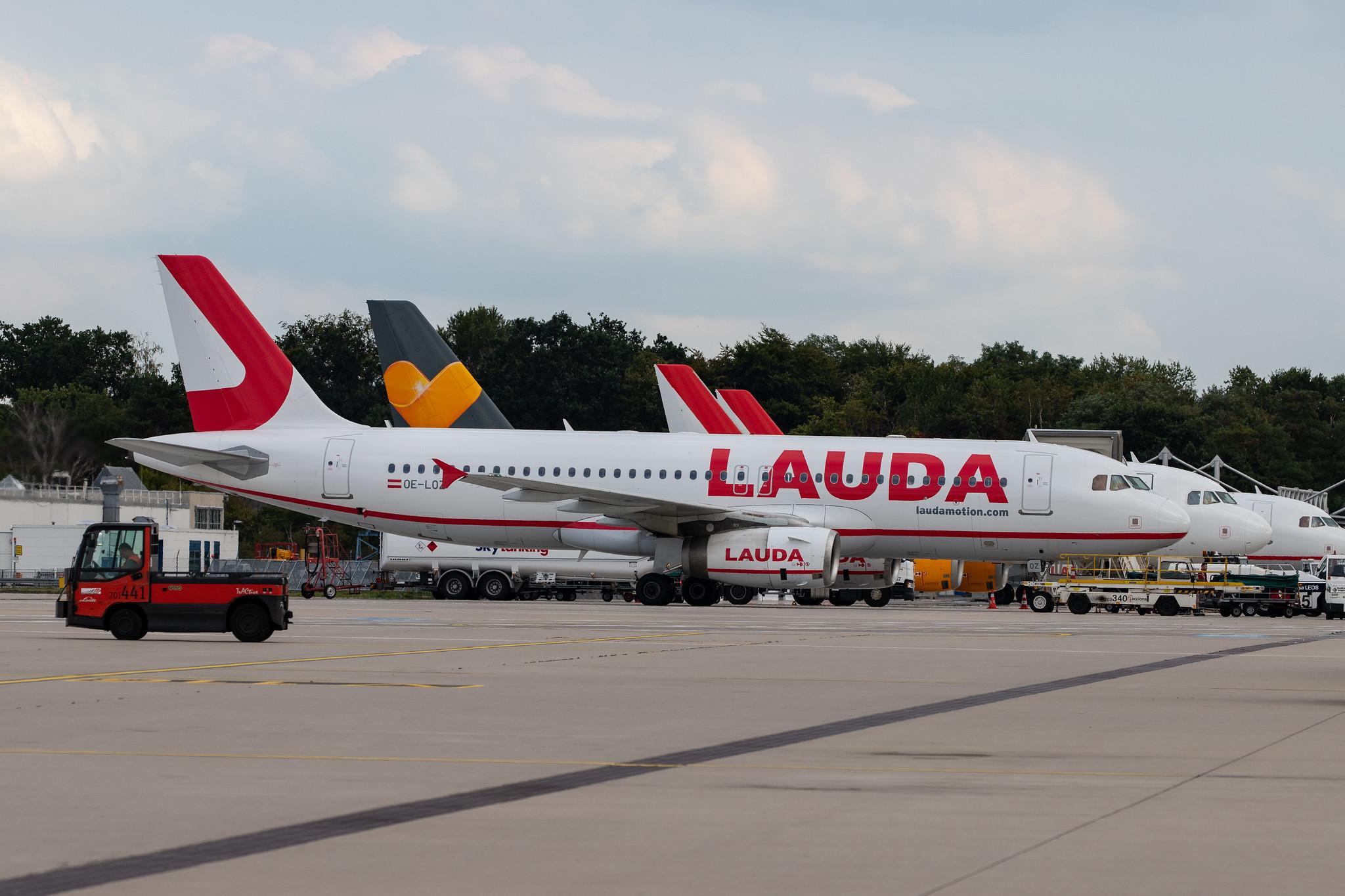 Düsseldorf Airport: Laudamotion (OE / LDM) |  Airbus A320-232 A320 | OE-LOZ | MSN 2838
