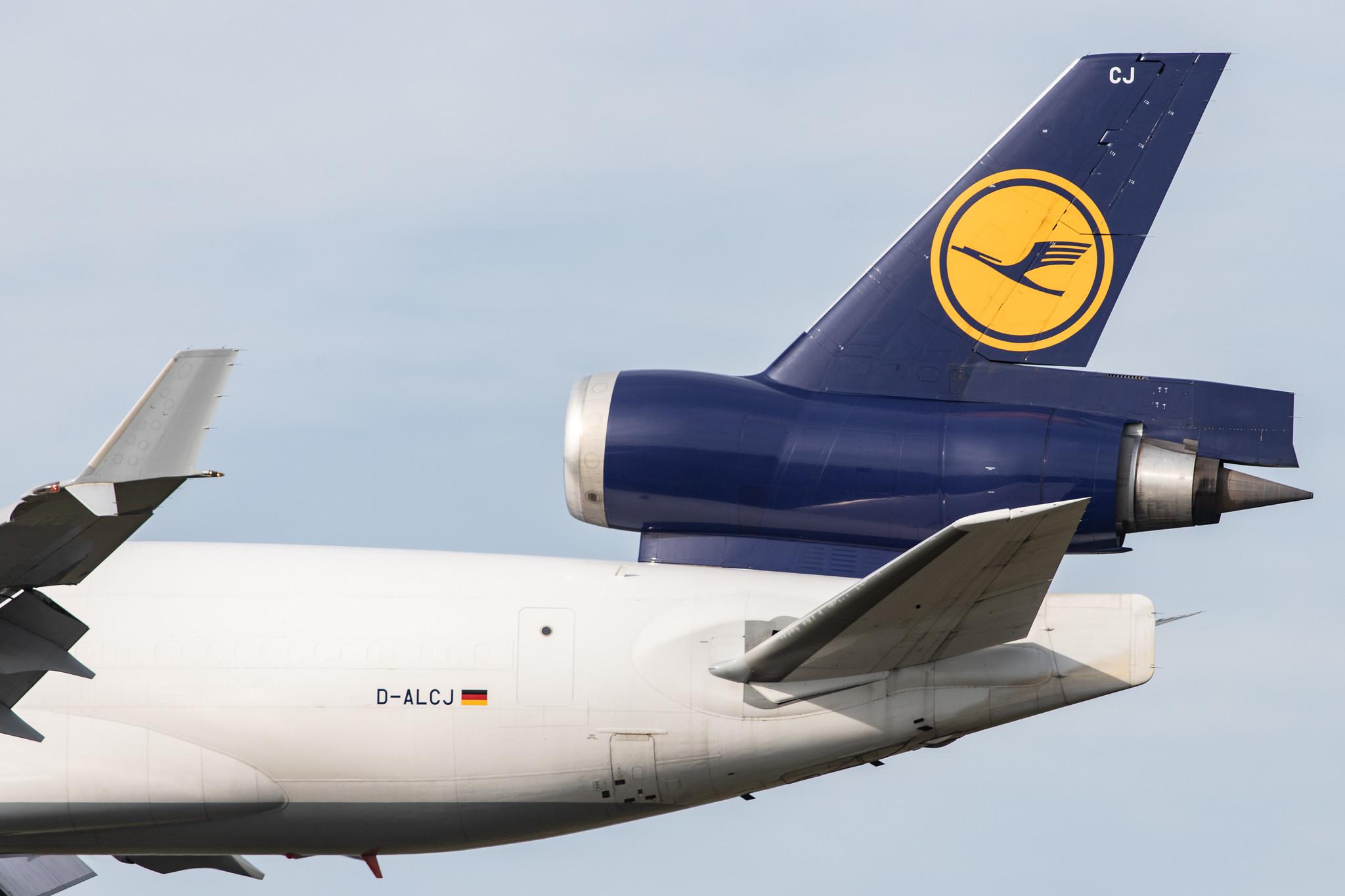 Frankfurt Airport: Lufthansa Cargo (/ GEC) |  McDonnell Douglas MD-11F MD11 | D-ALCJ | MSN 48802