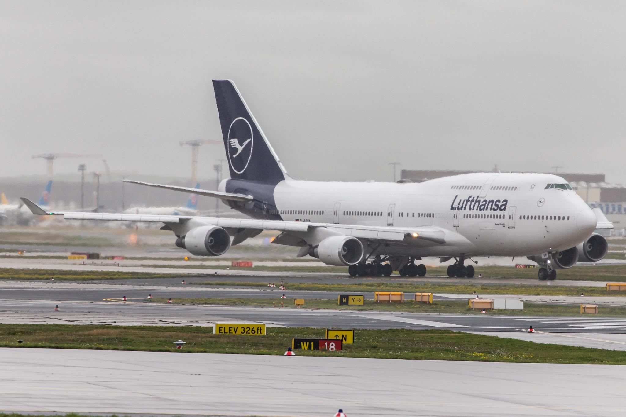 Frankfurt Airport: Lufthansa (LH / DLH) |  Boeing 747-430 B744 | D-ABVM | MSN 29101