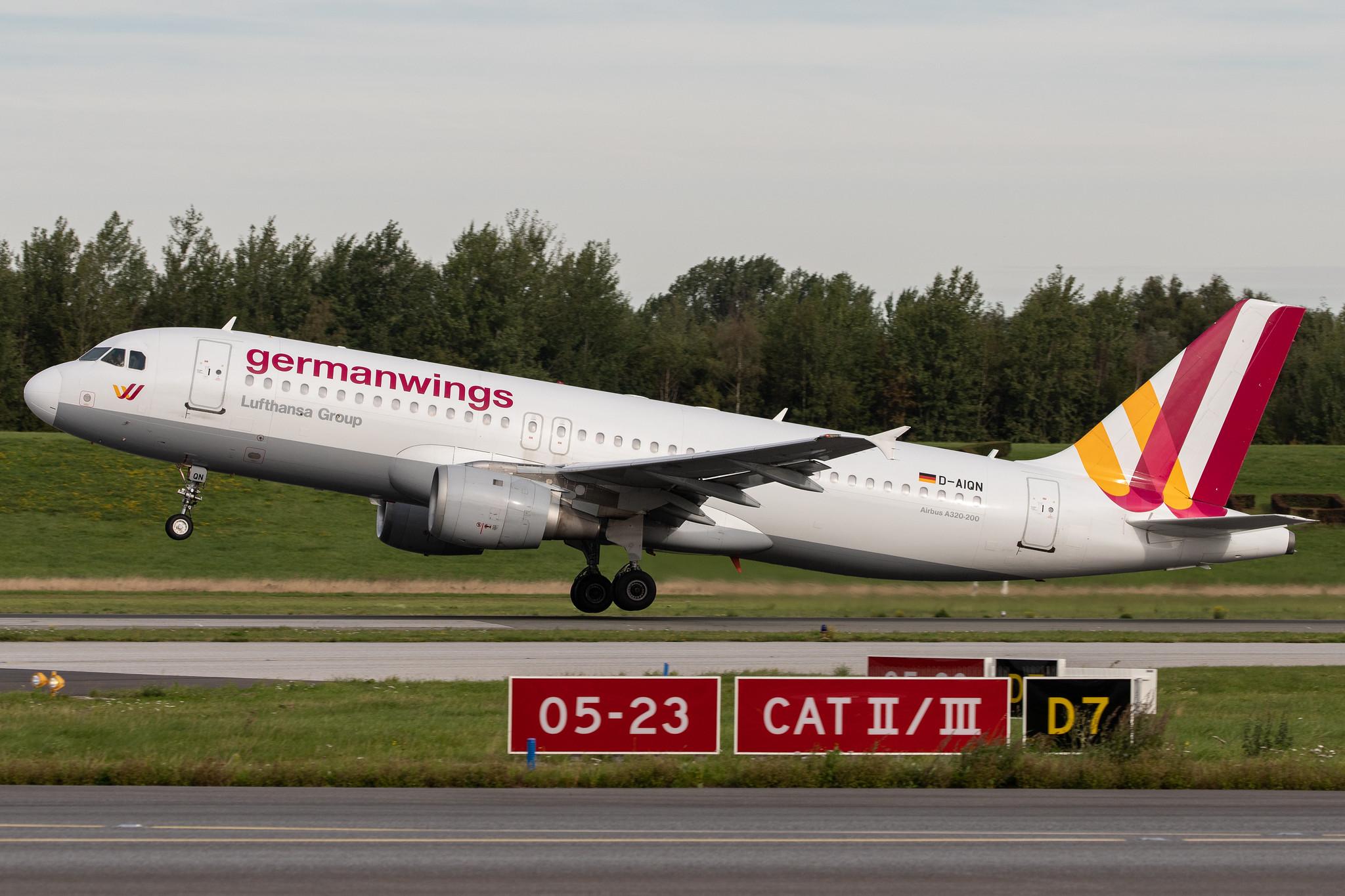Hamburg Airport: Eurowings (EW / EWG) | Operator: Germanwings |  Airbus A320-211 A320 | D-AIQN | MSN 0269