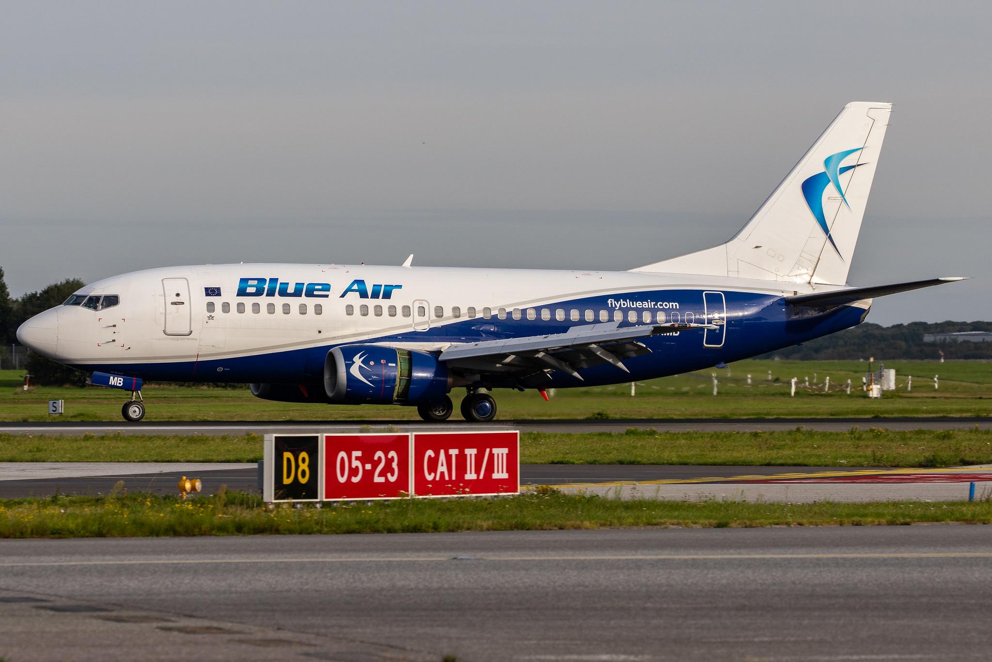 Hamburg Airport: Blue Air (0B / BMS) |  Boeing 737-530 B735 | YR-AMB | MSN 24943
